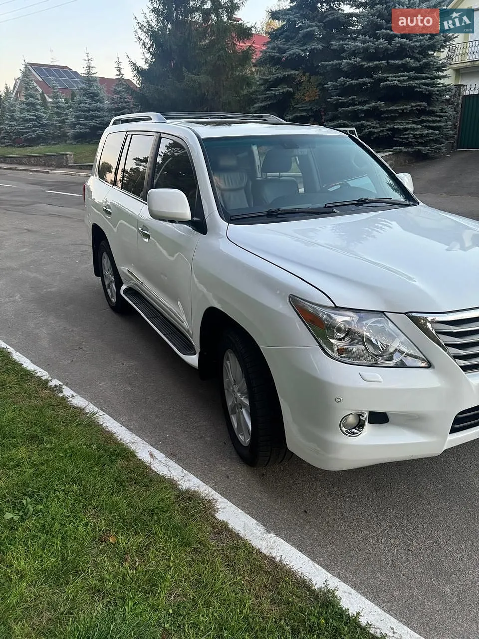 Lexus LX, 2008