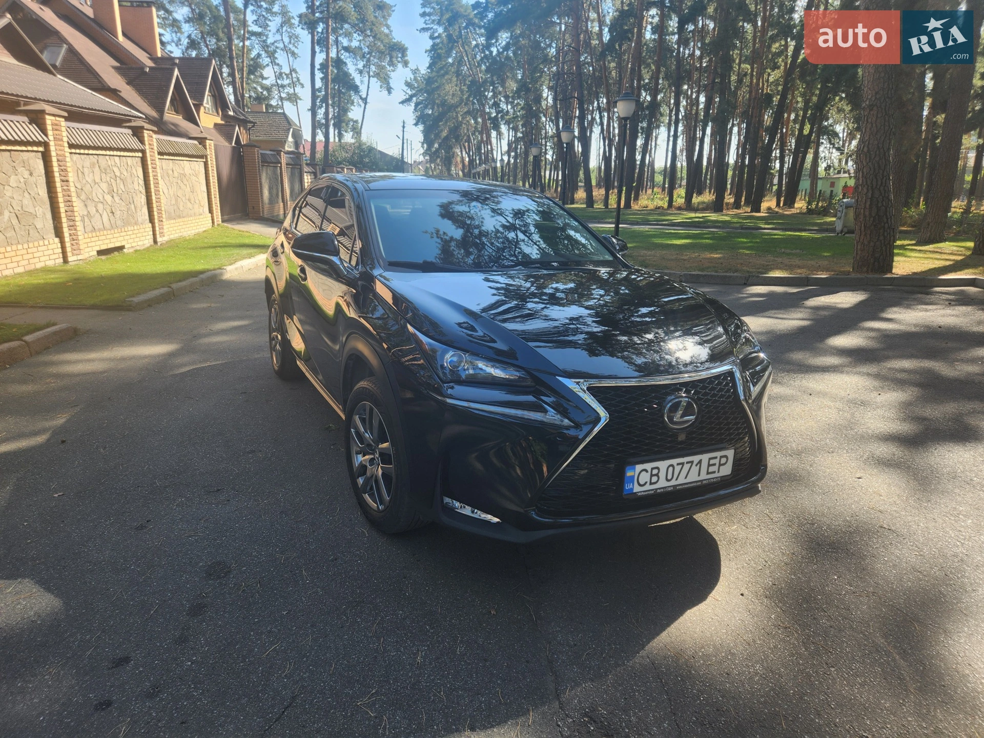 Lexus NX, 2015