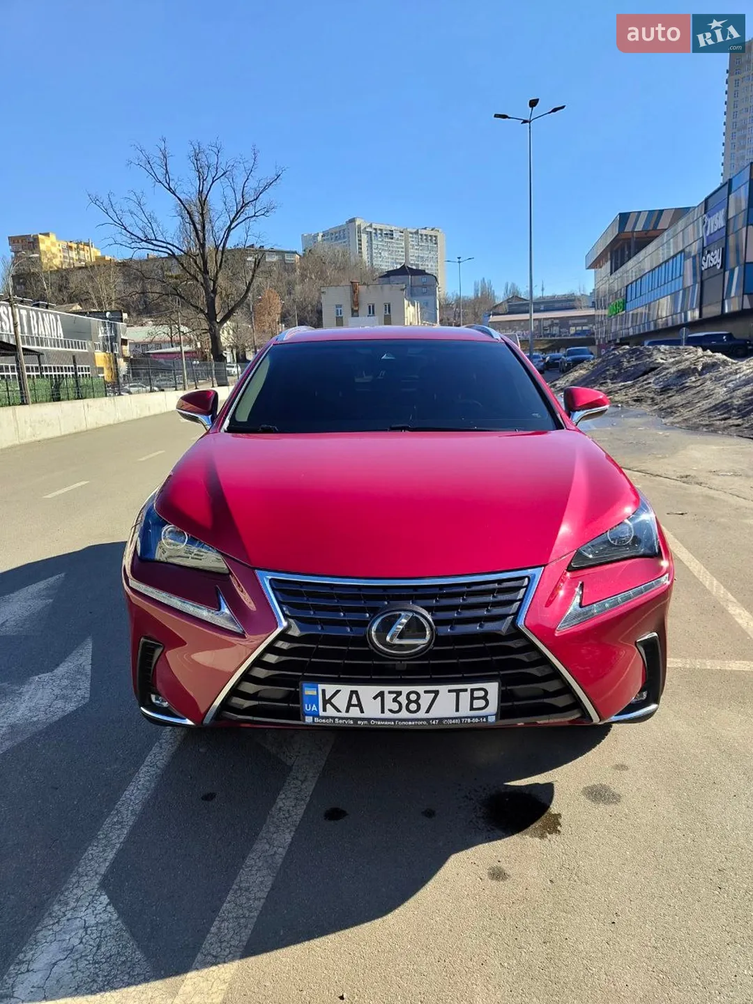 Lexus NX, 2017