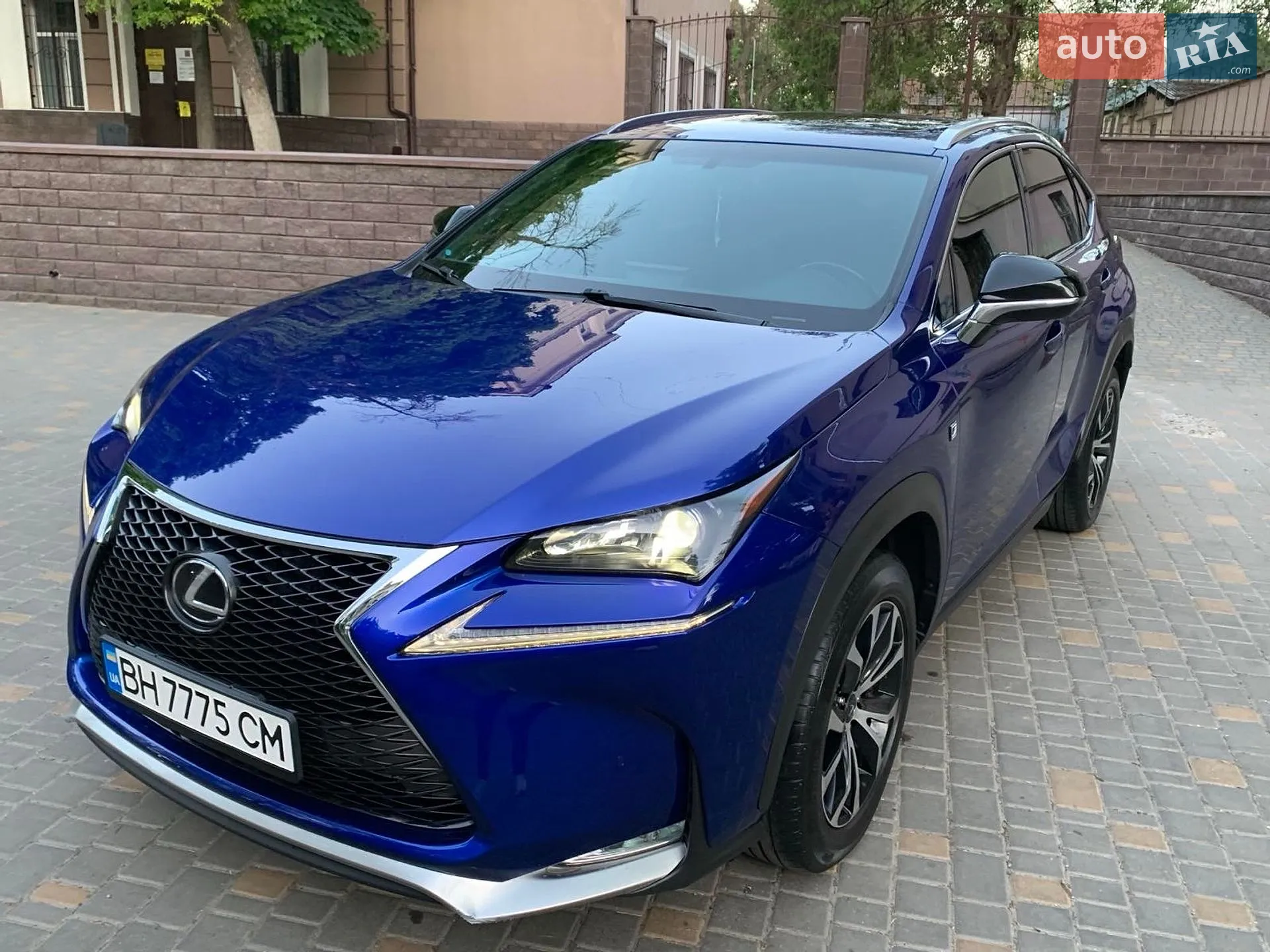 Lexus NX, 2017