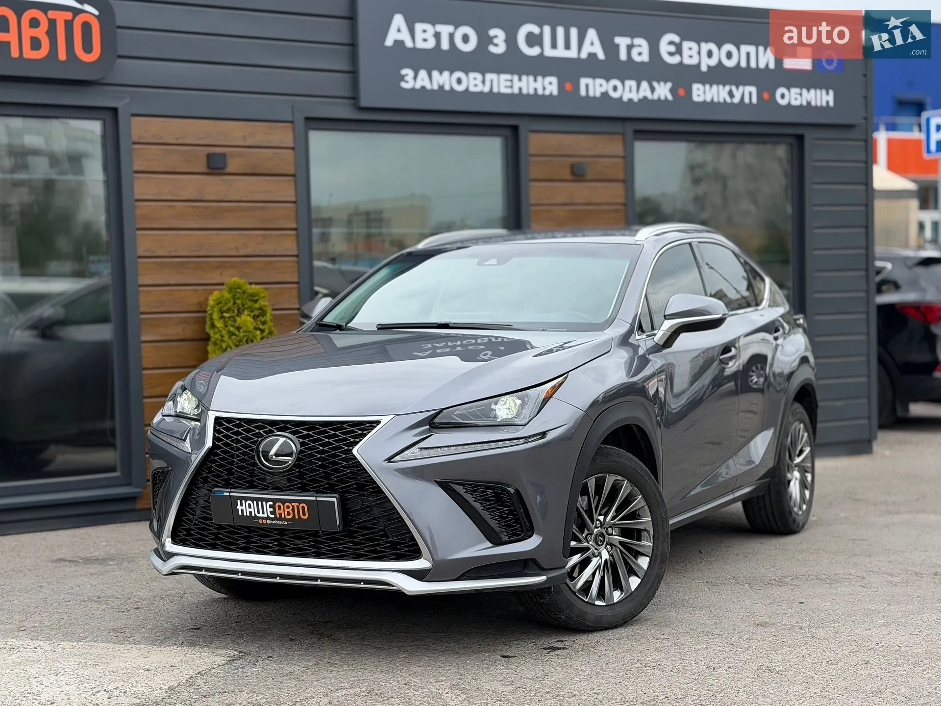 Lexus NX, 2018
