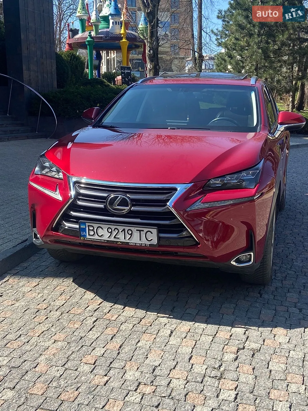 Lexus NX, 2014