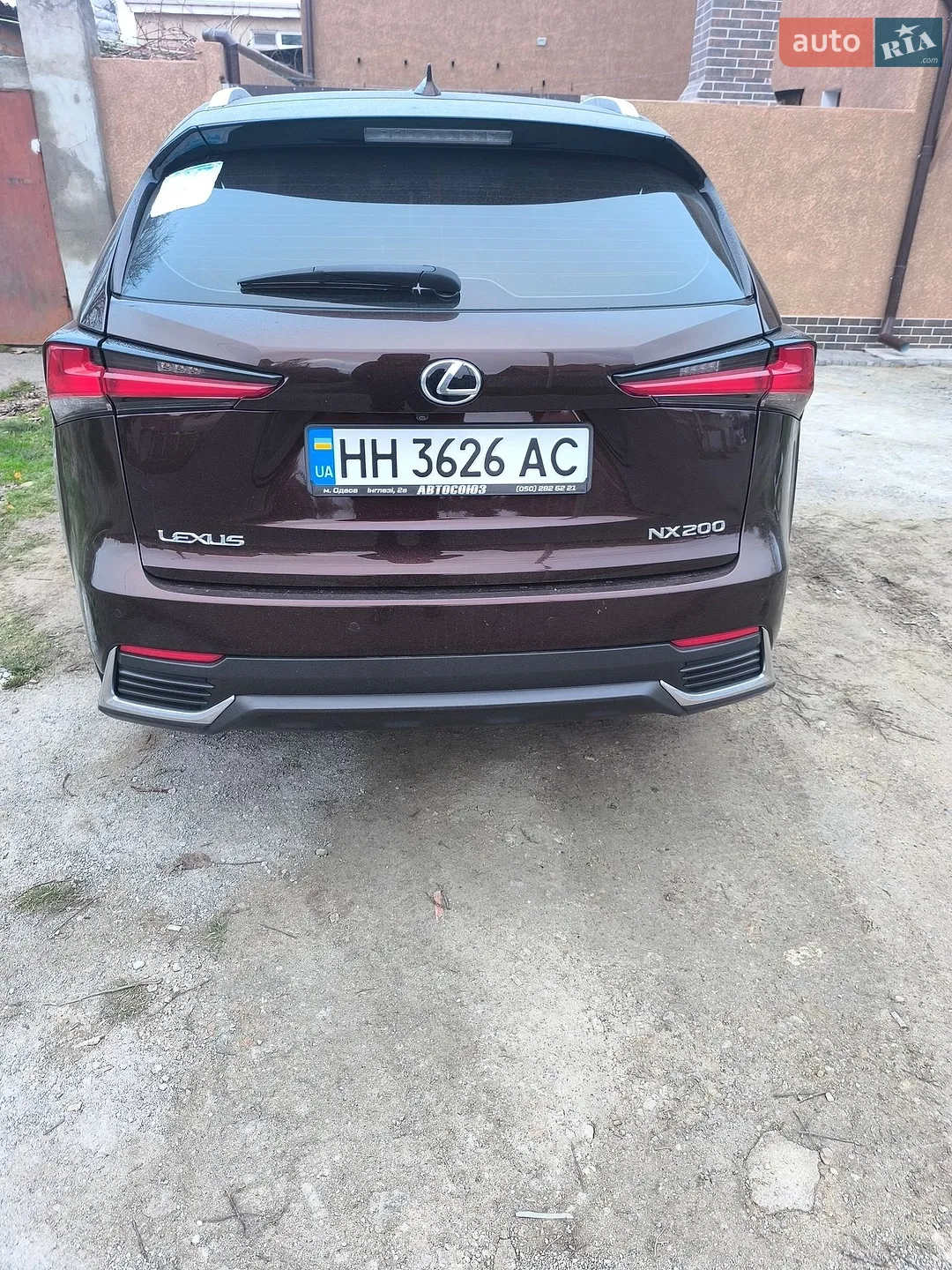 Lexus NX, 2018