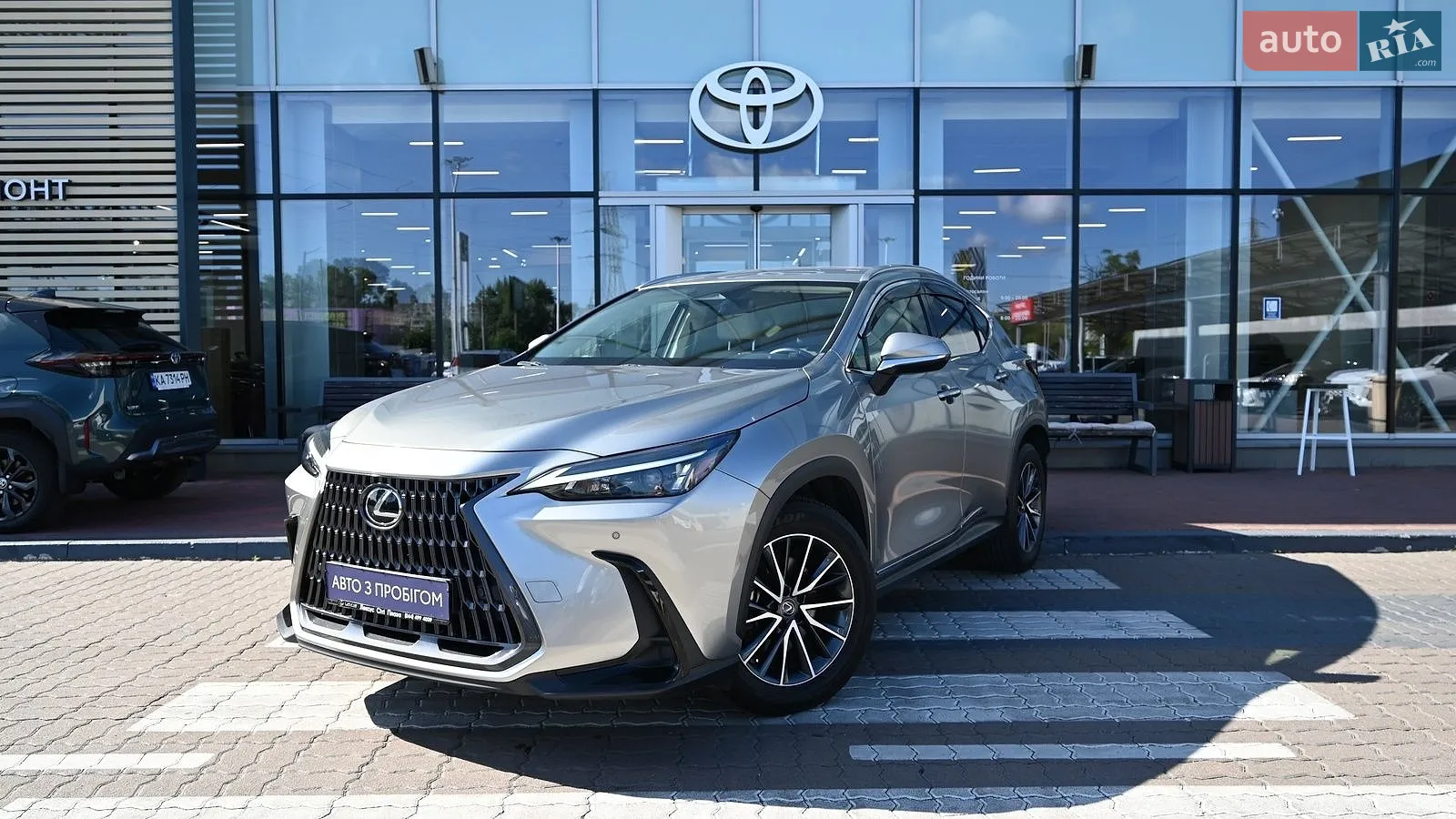 Lexus NX, 2022