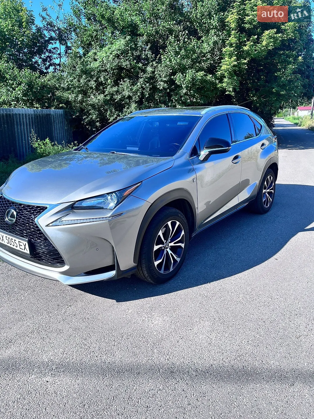 Lexus NX, 2016