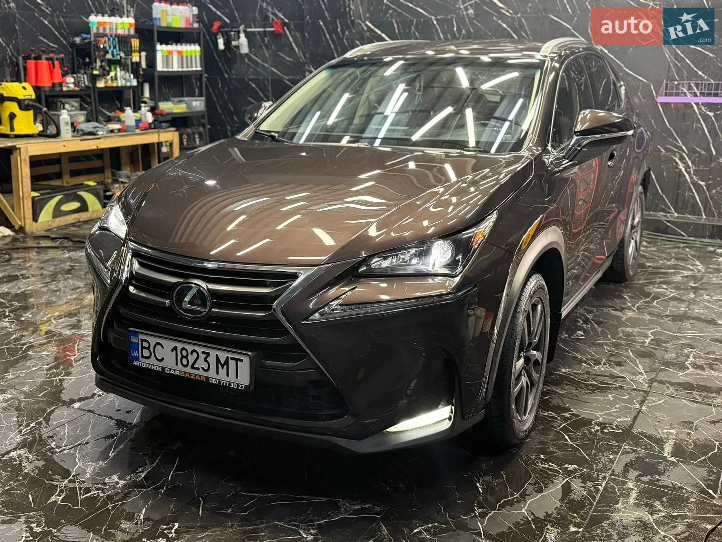 Lexus NX, 2015
