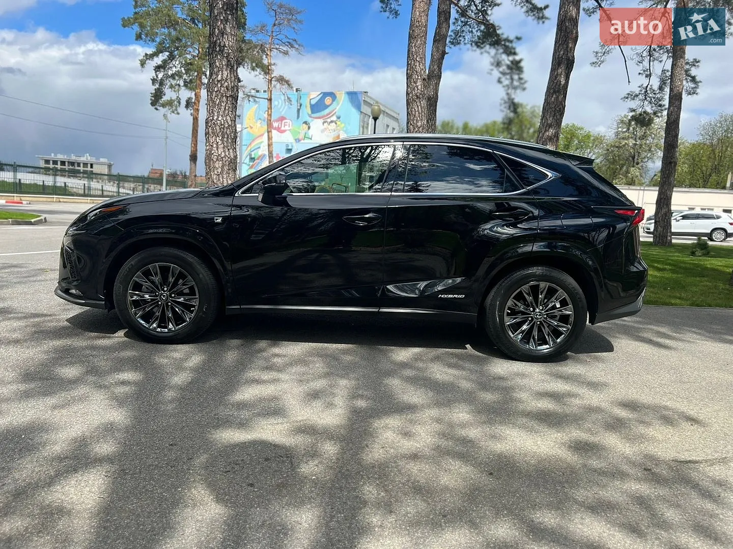 Lexus NX, 2020