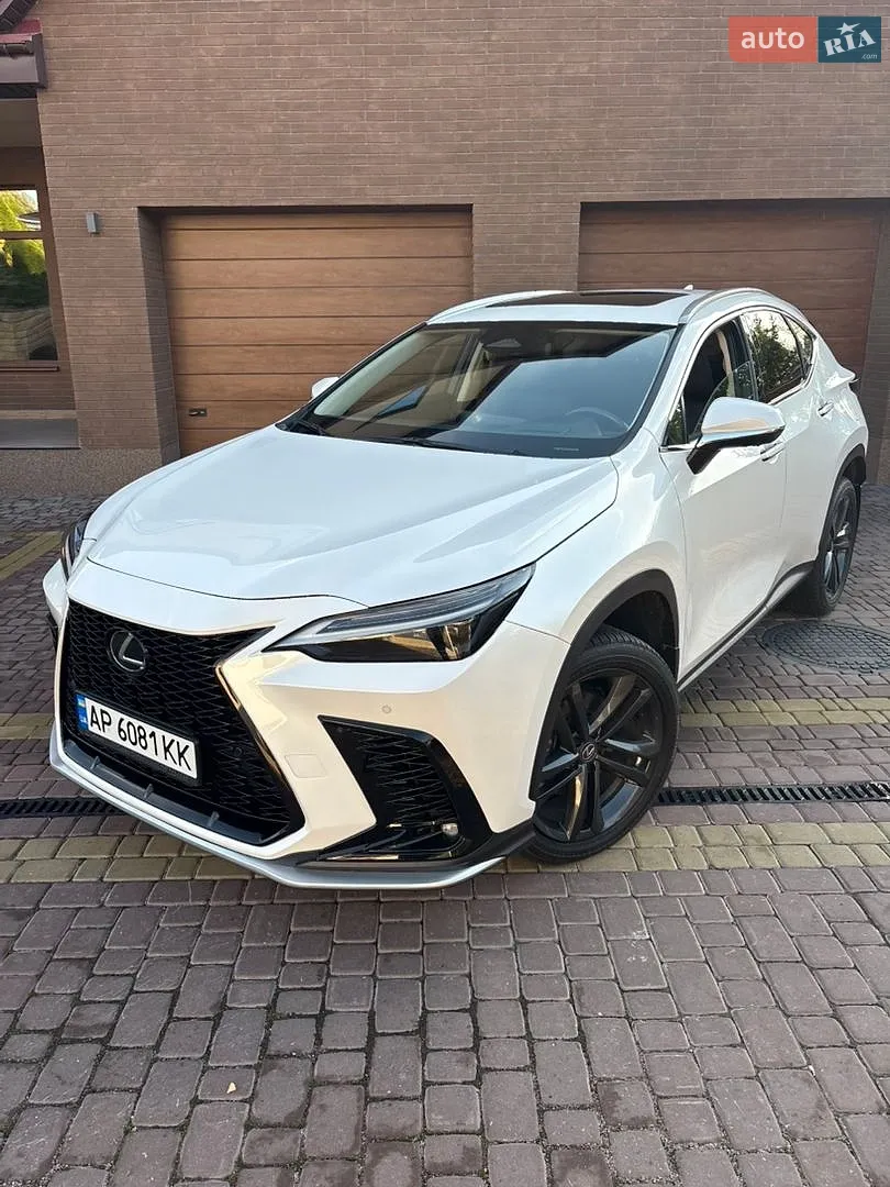 Lexus NX, 2023