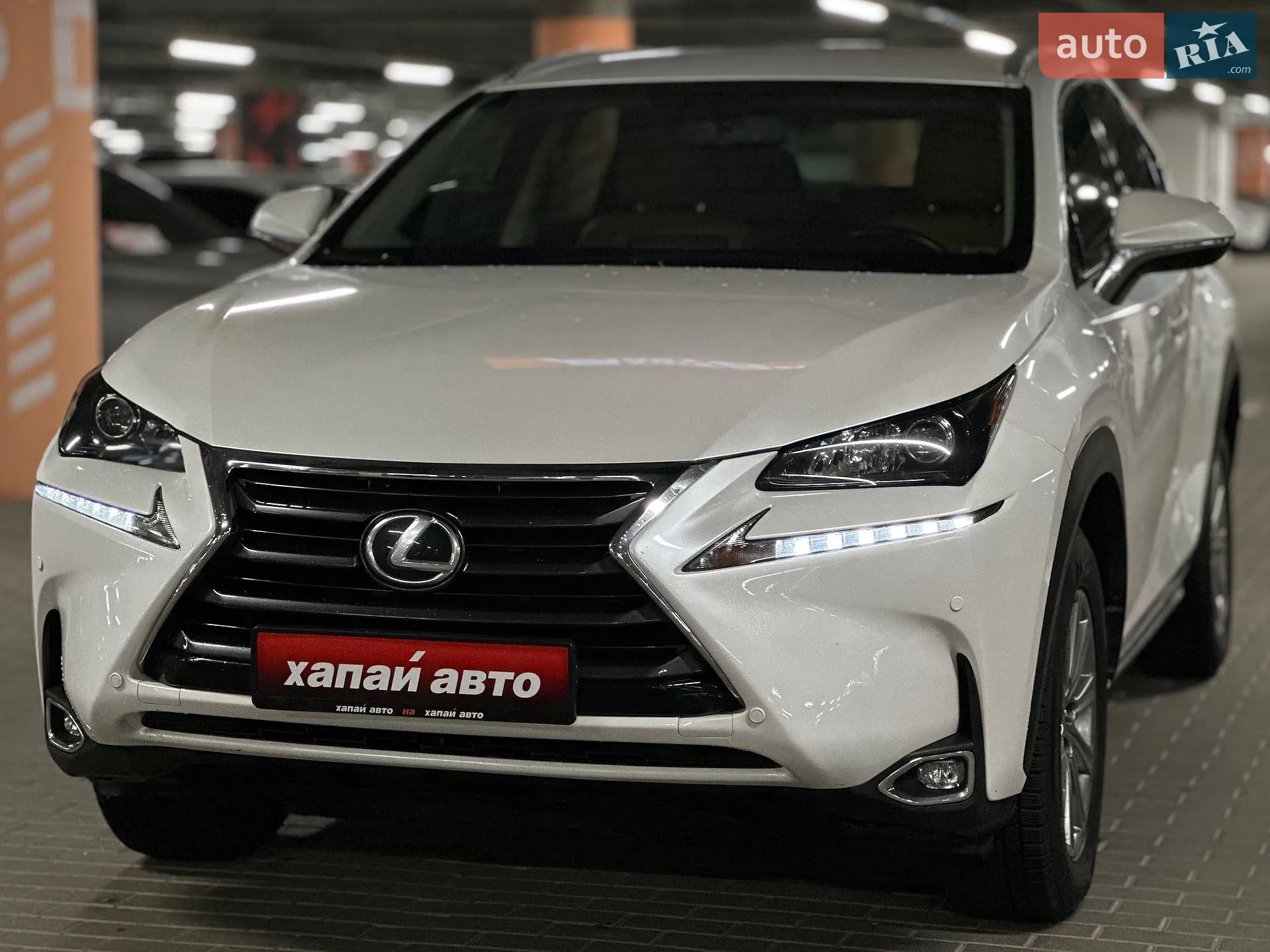Lexus NX, 2016