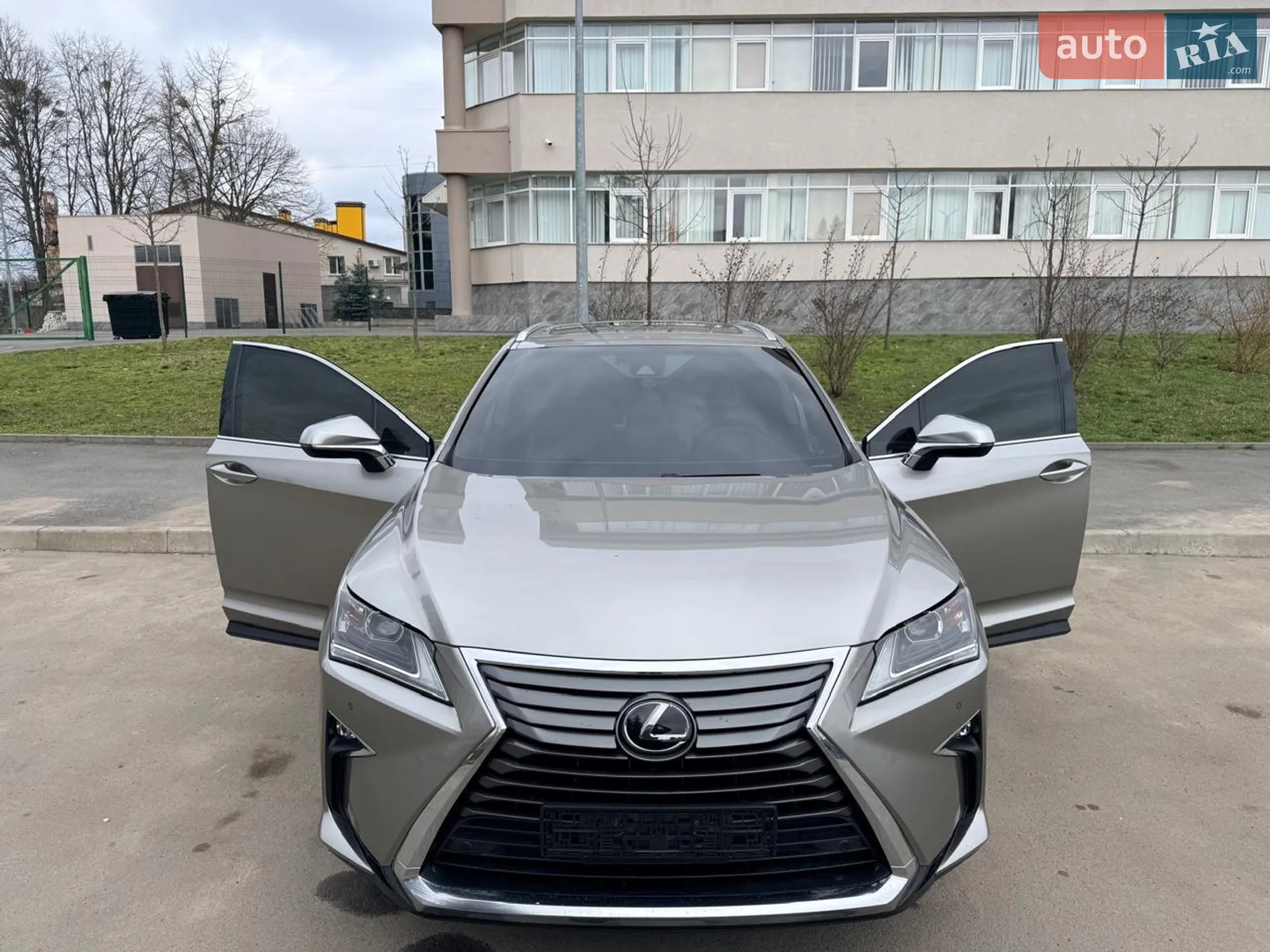 Lexus RX, 2019