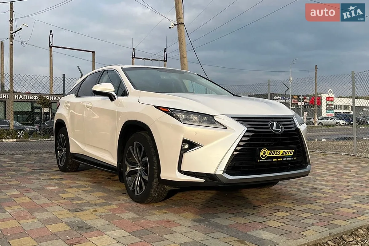 Lexus RX, 2016