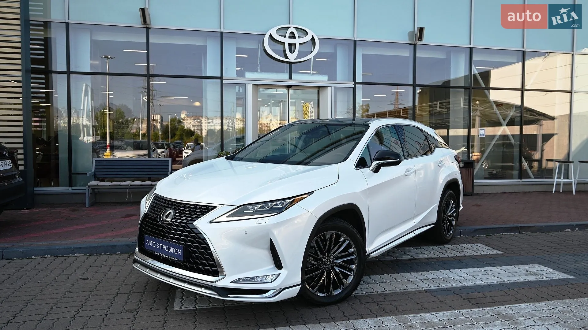 Lexus RX, 2021