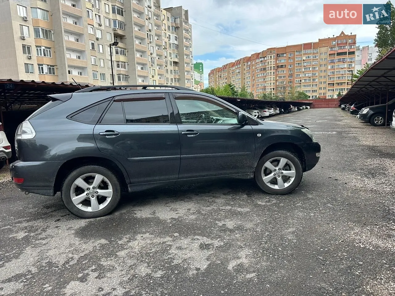 Lexus RX, 2005