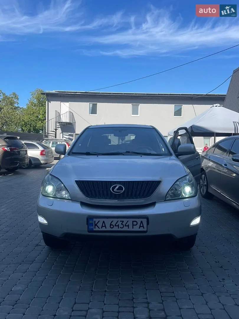 Lexus RX, 2005