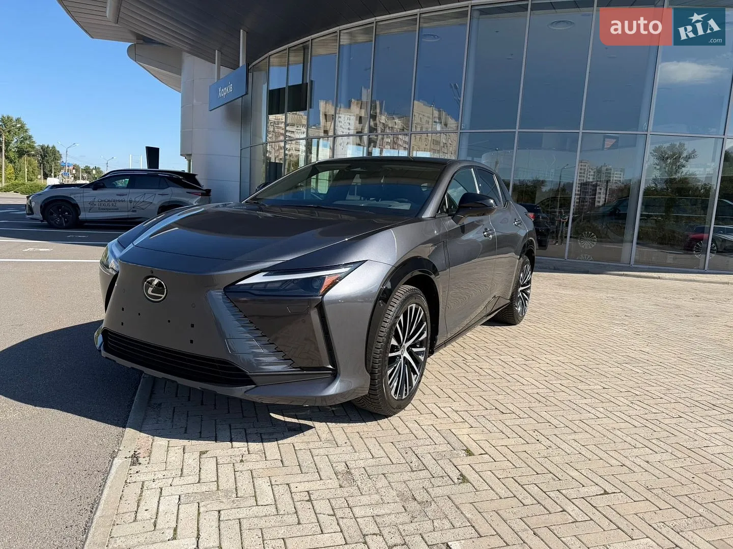 Lexus RZ, 2024