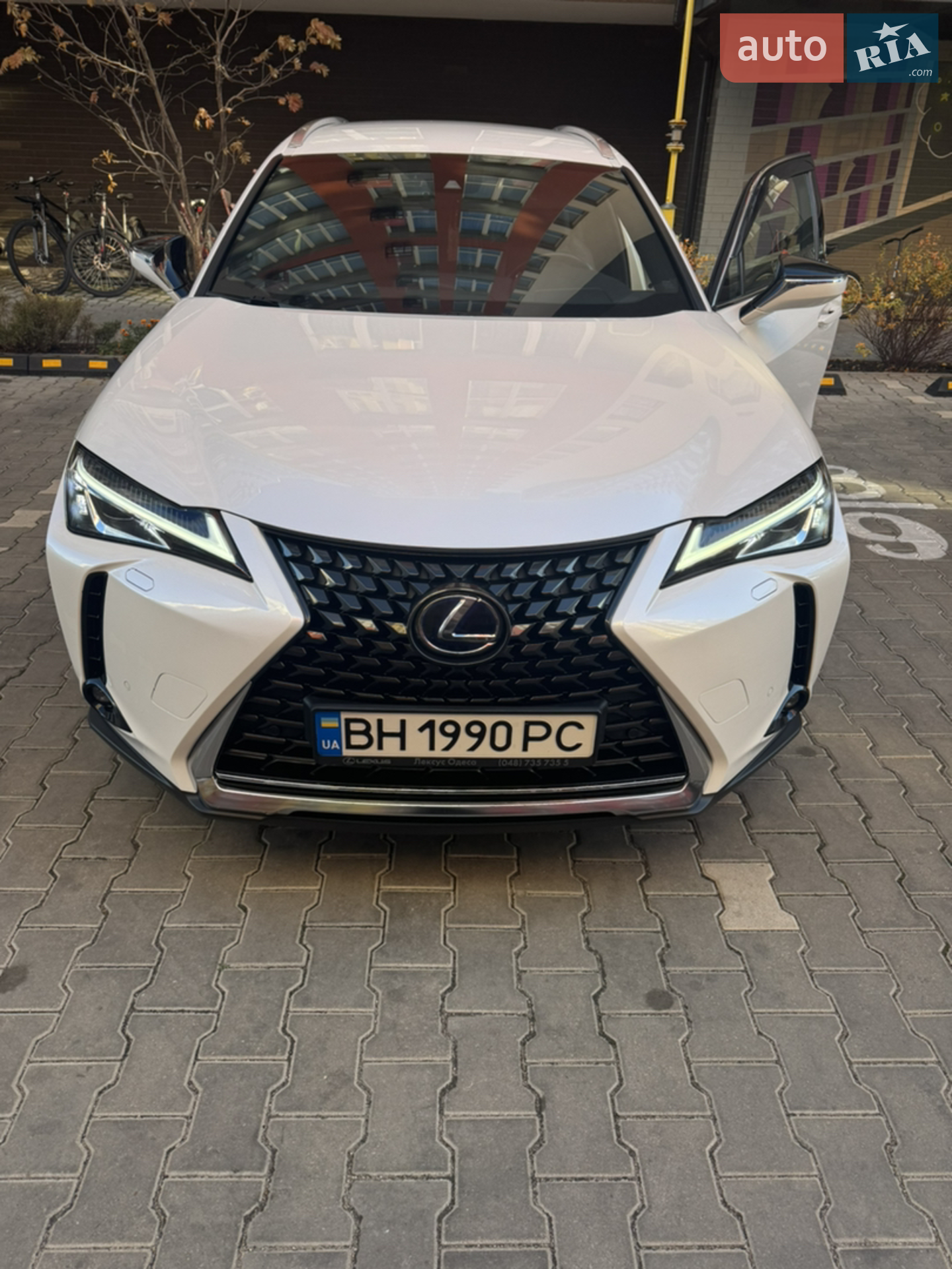 Lexus UX, 2020