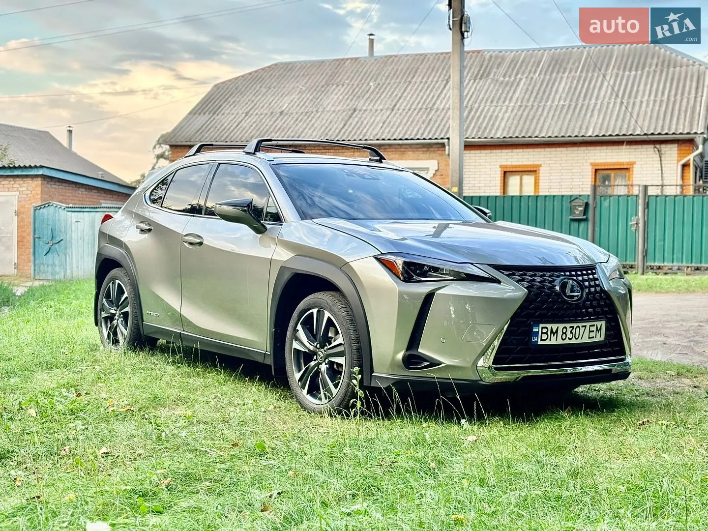 Lexus UX, 2021
