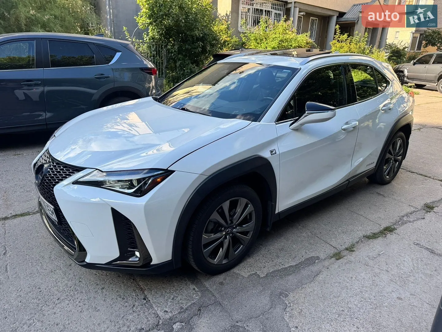 Lexus UX, 2019
