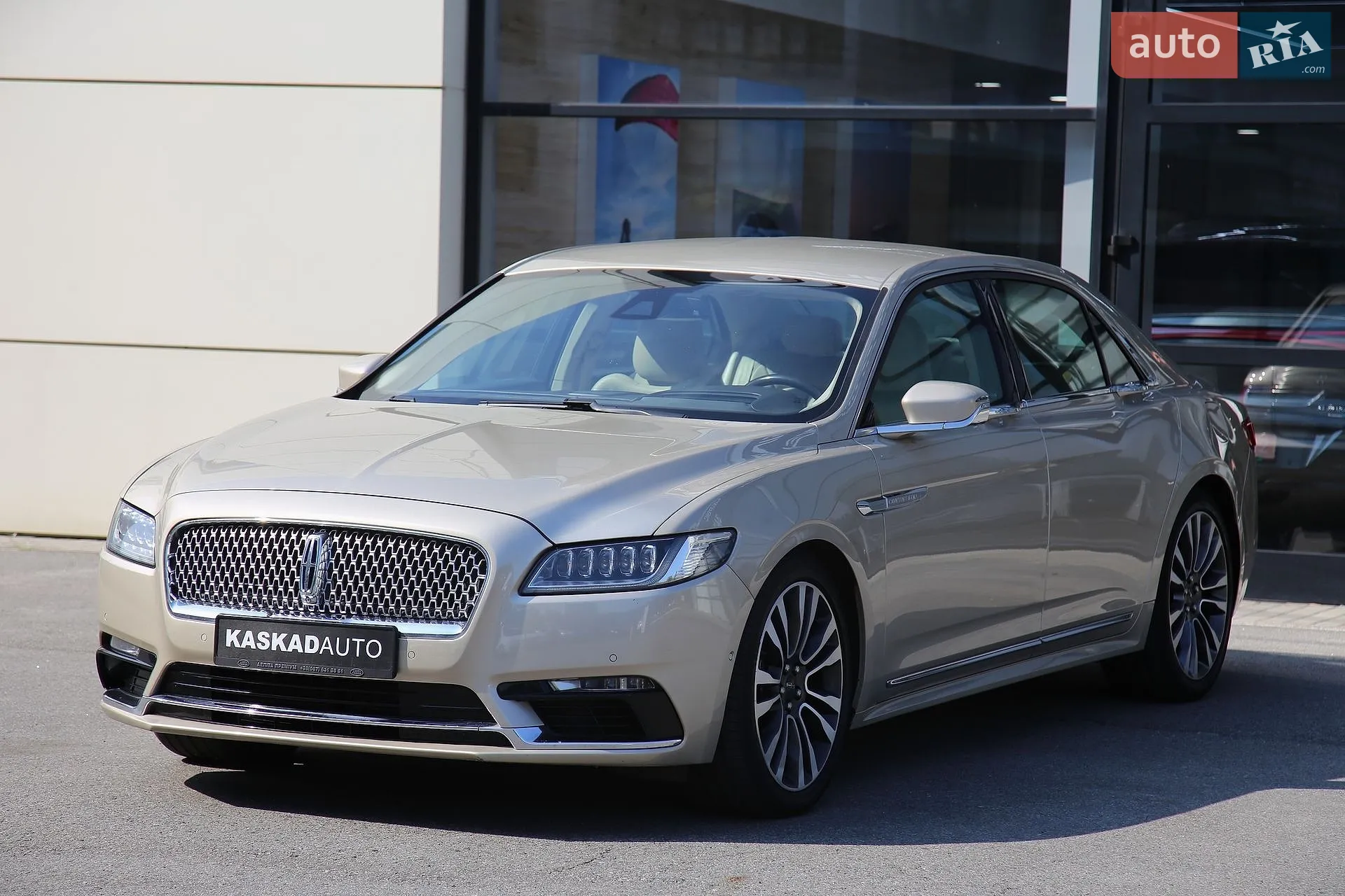 Lincoln Continental, 2017