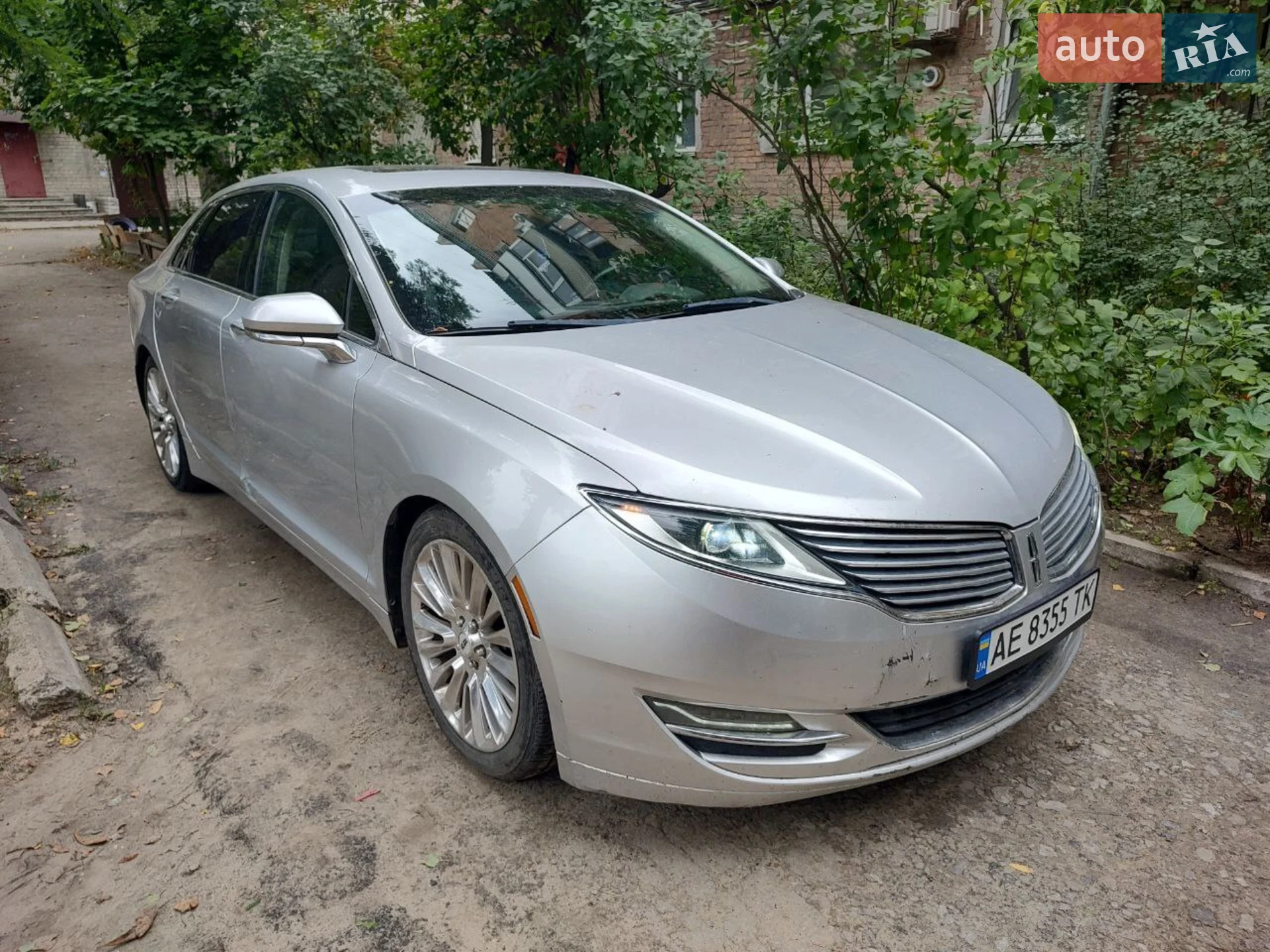 Lincoln MKZ, 2013