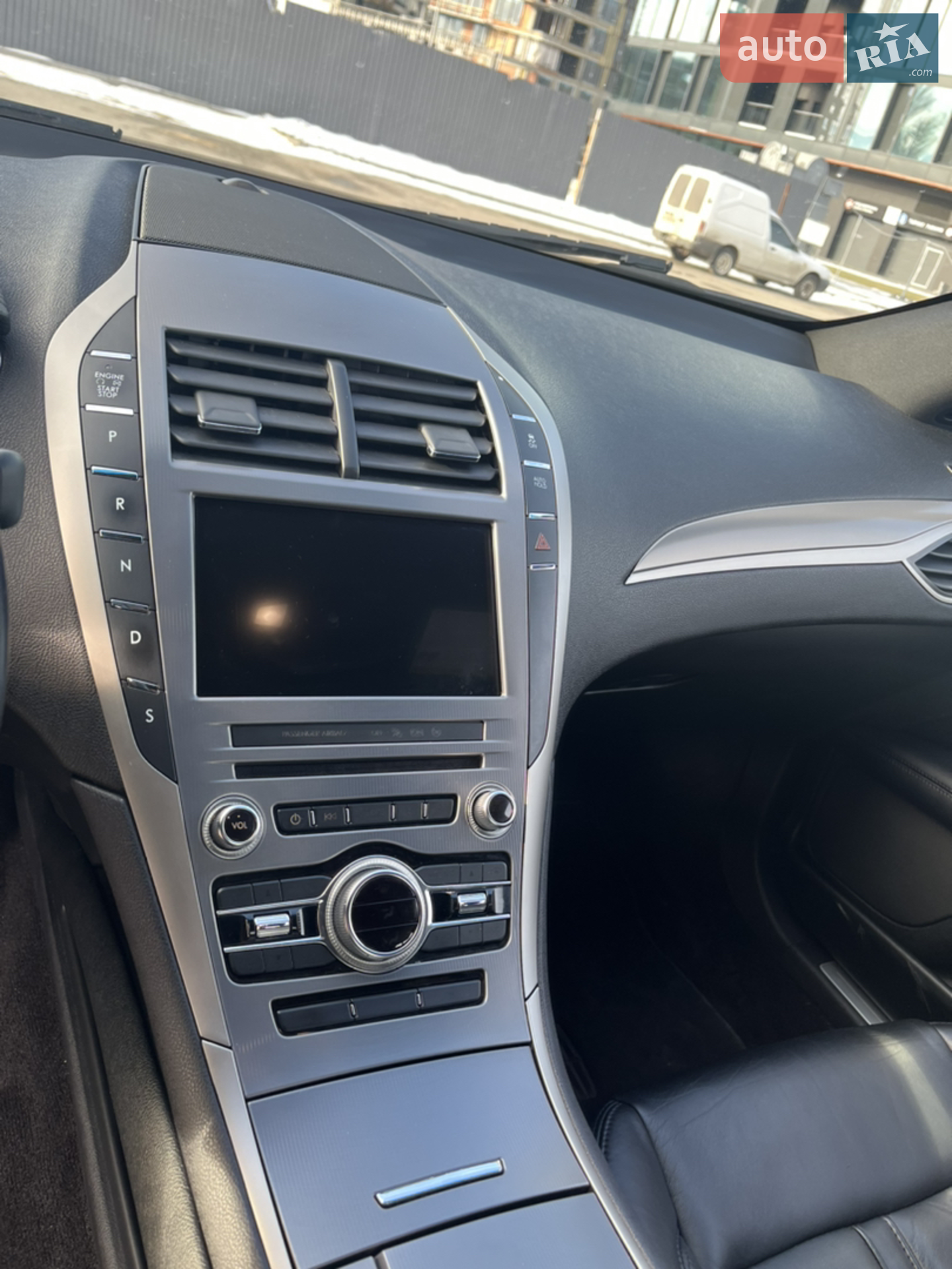 Lincoln MKZ, 2016