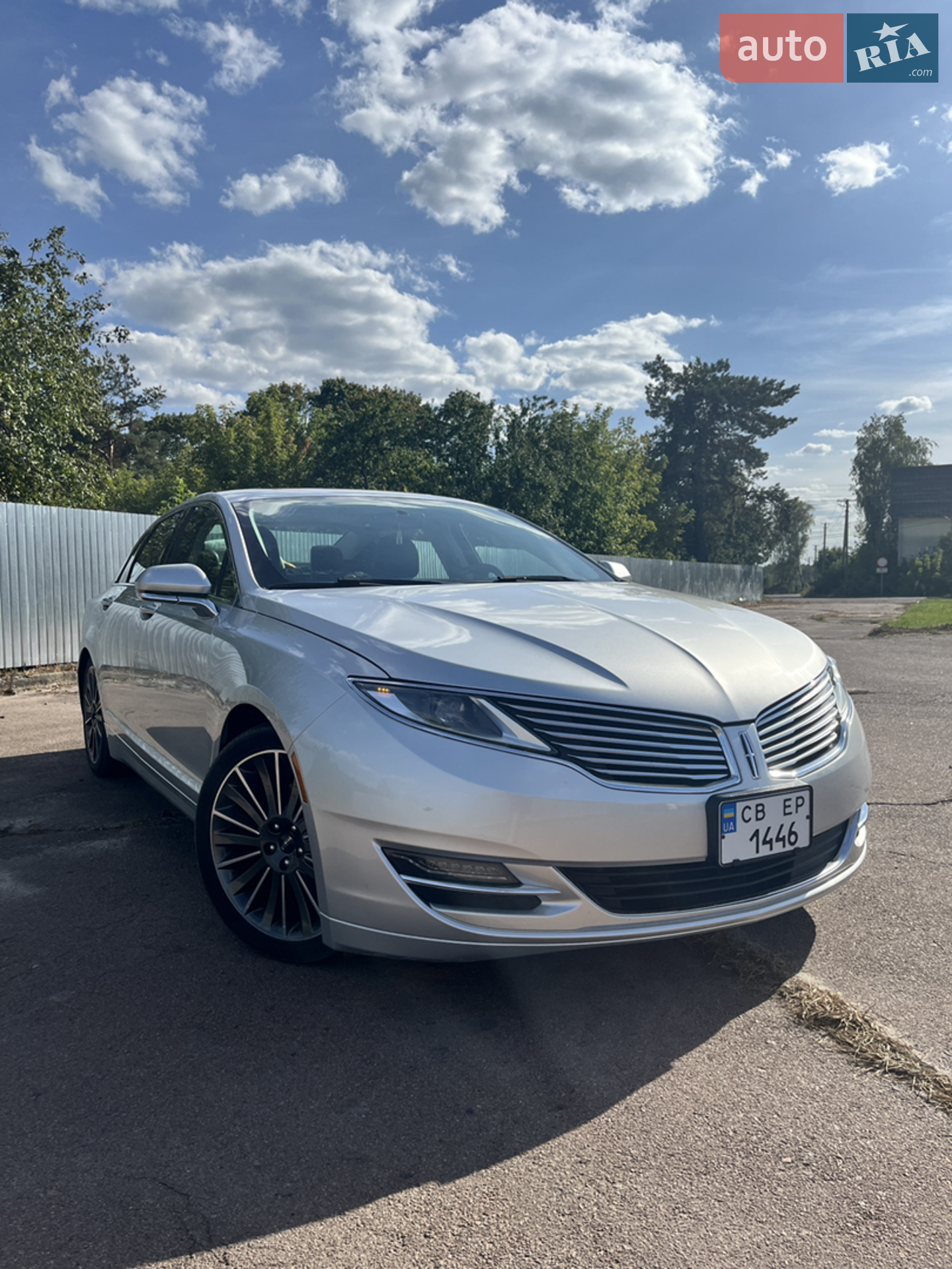 Lincoln MKZ, 2015