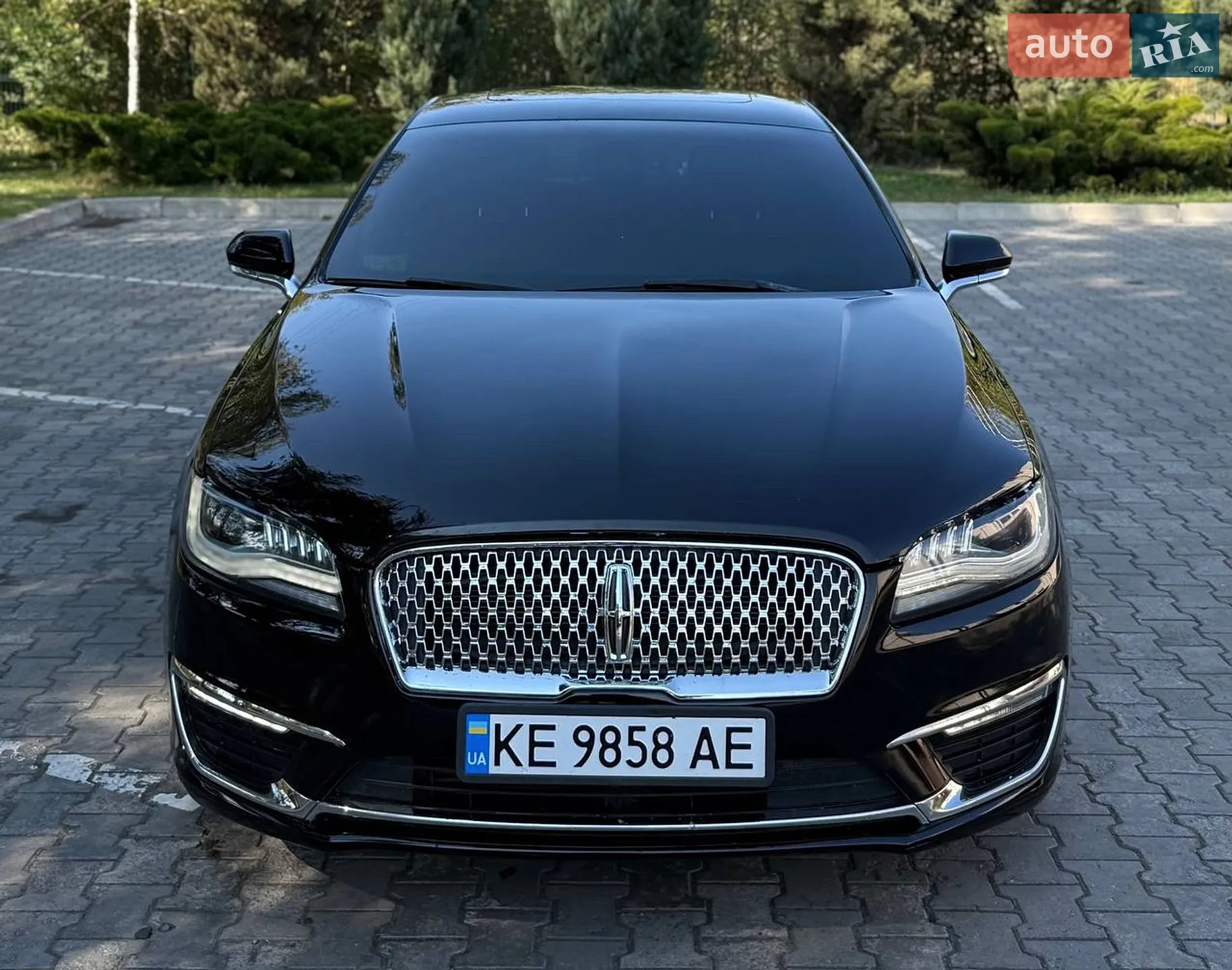 Lincoln MKZ, 2016