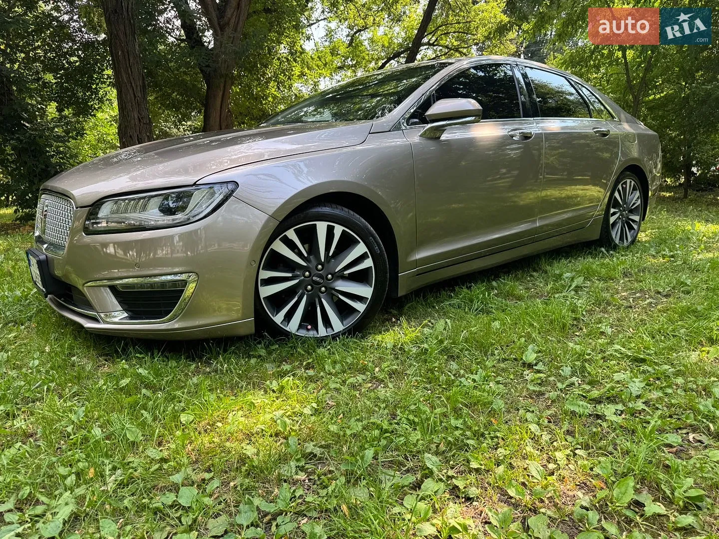 Lincoln MKZ, 2019