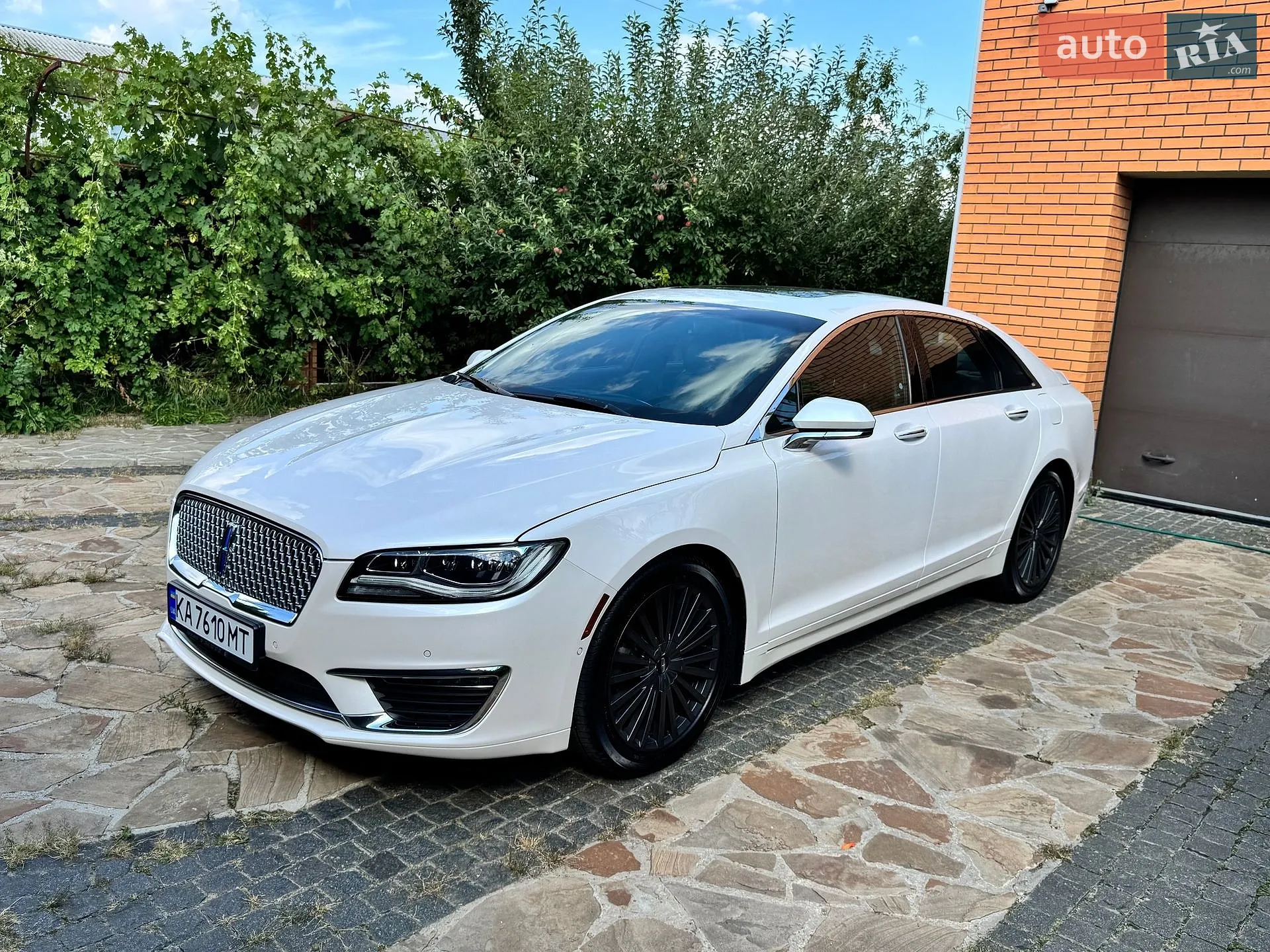 Lincoln MKZ, 2017