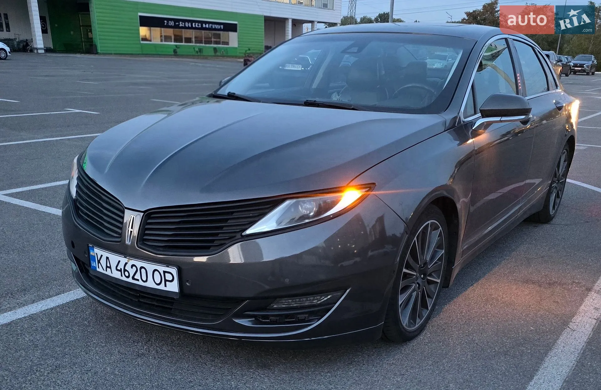 Lincoln MKZ, 2014