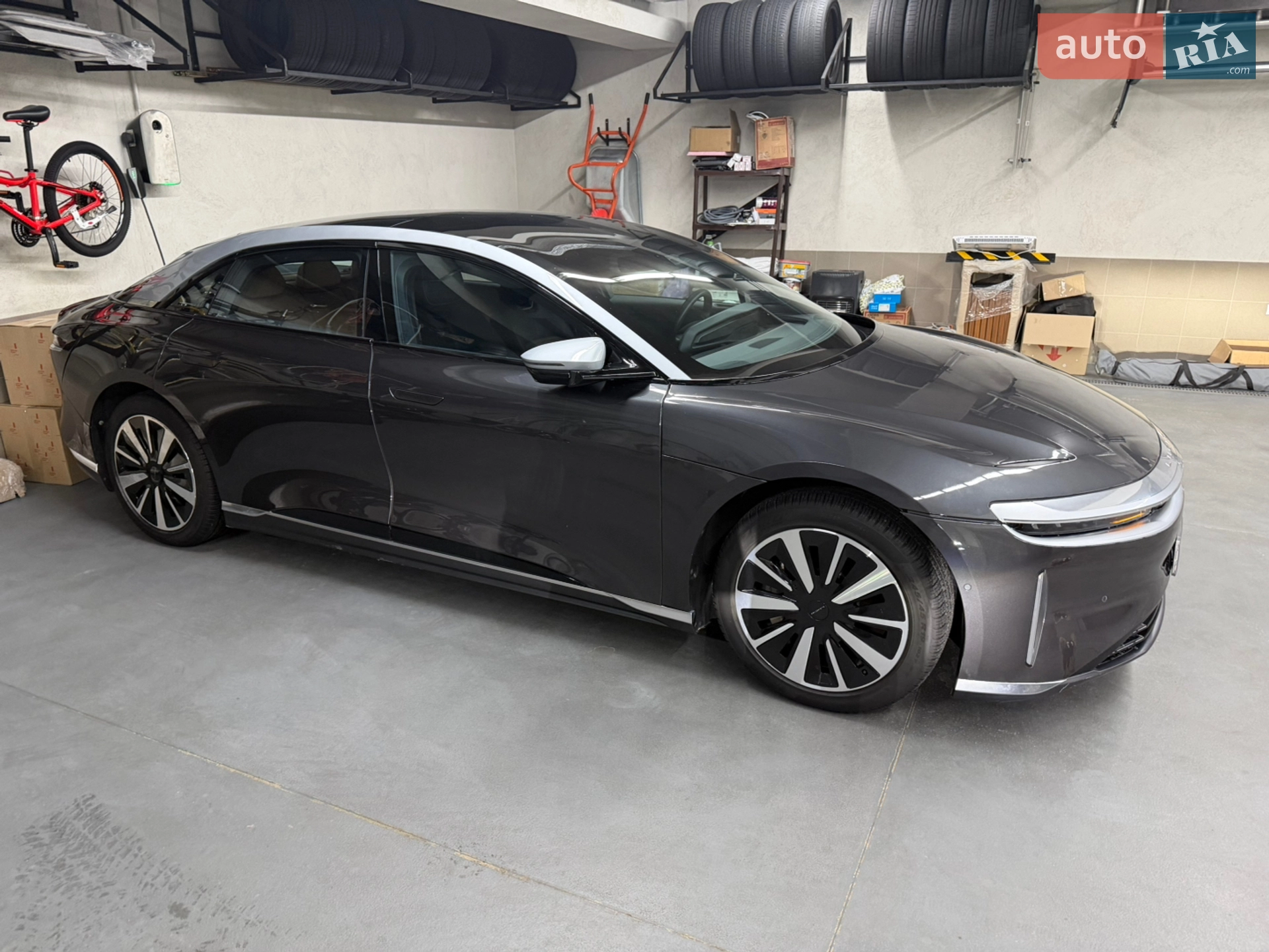 Lucid Air, 2022