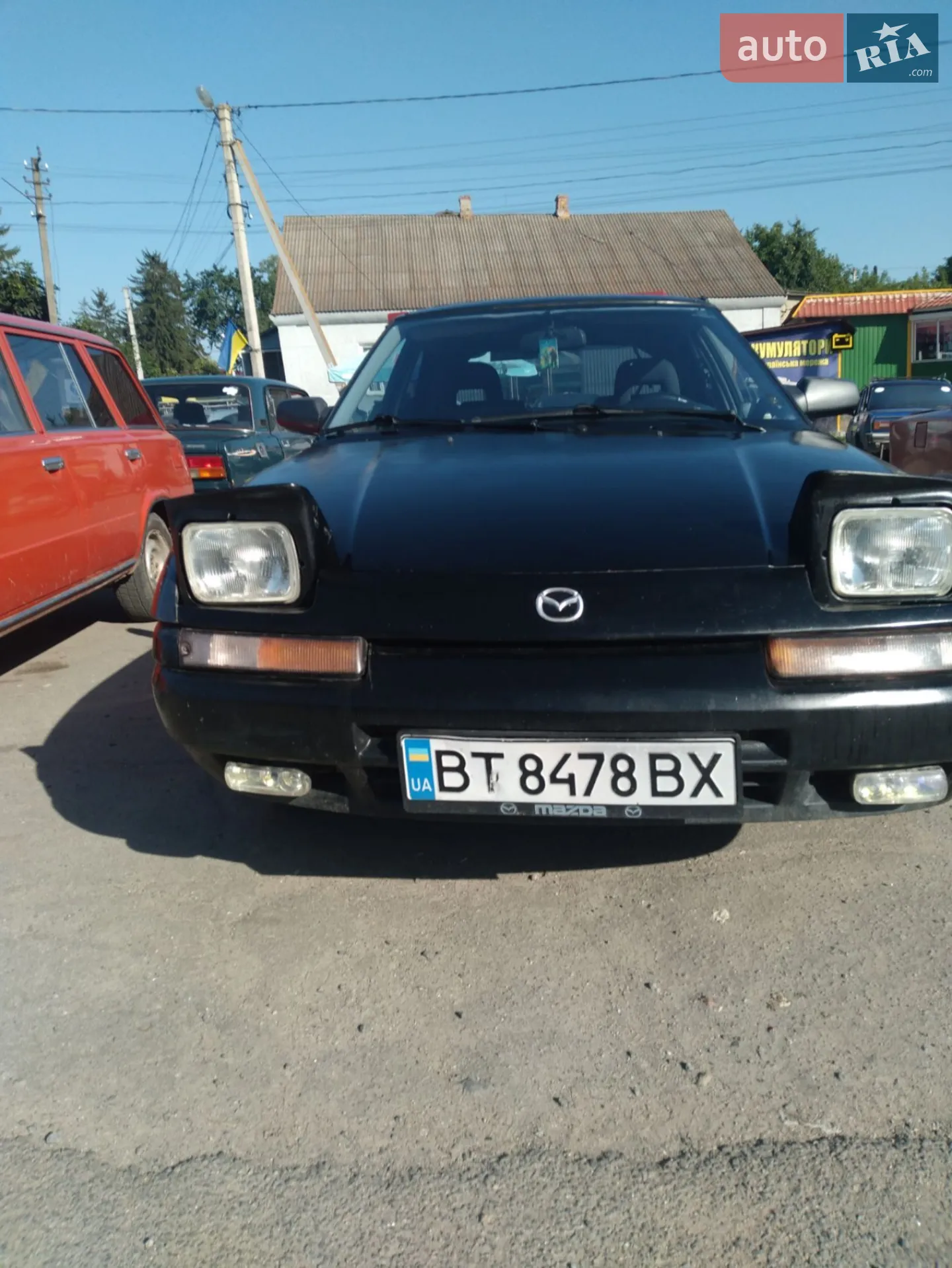 Mazda 323, 1992