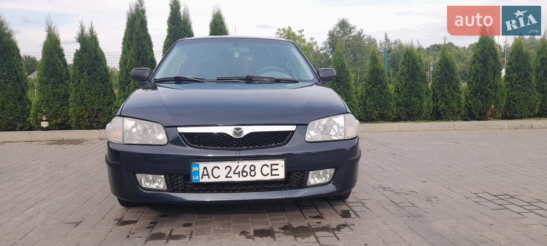 Mazda 323, 1998