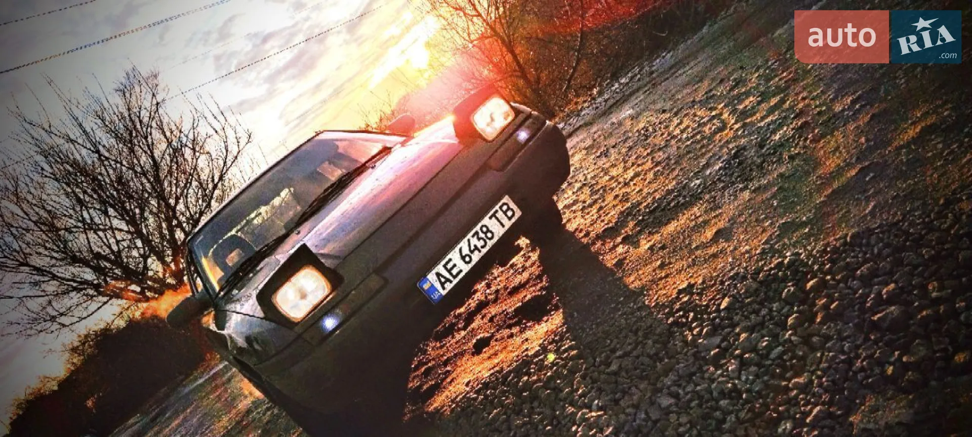 Mazda 323, 1992