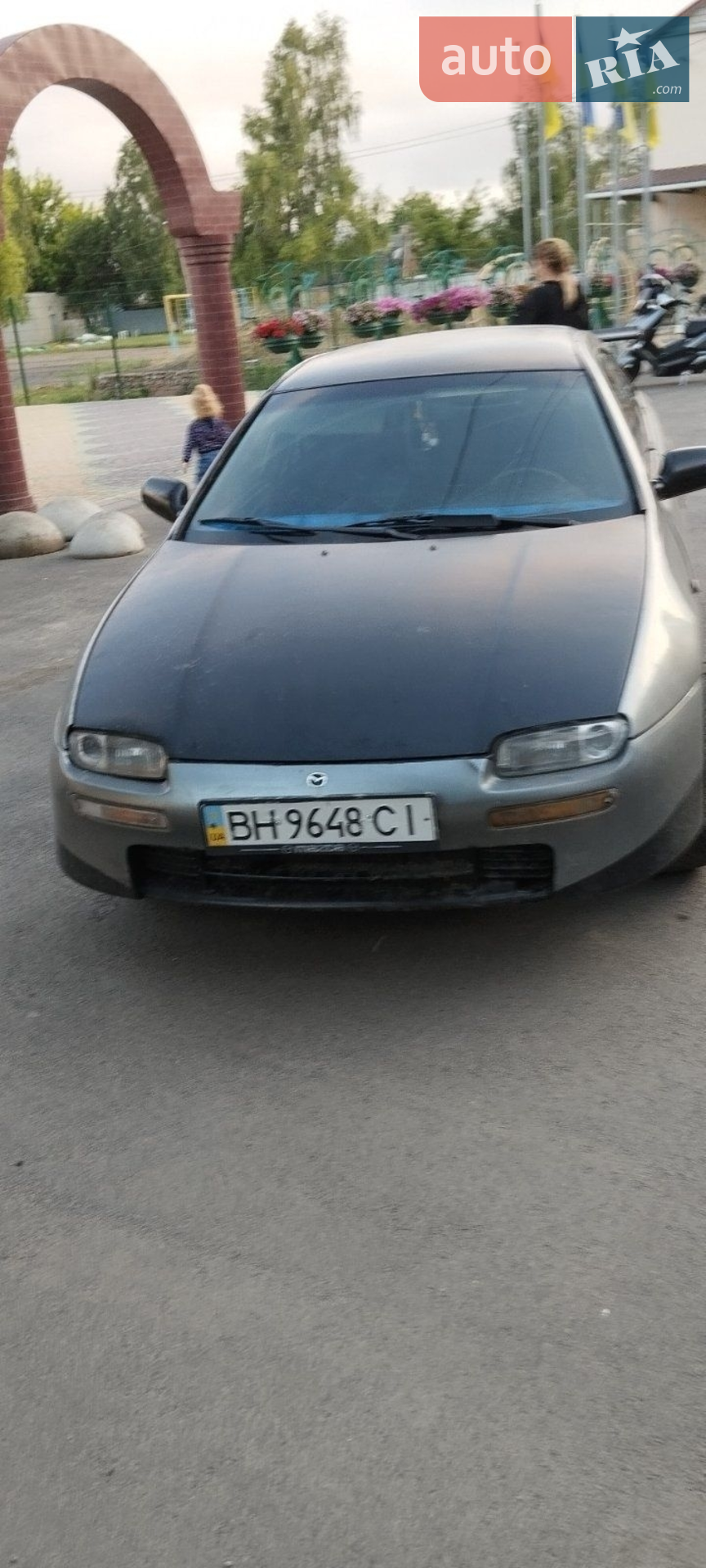 Mazda 323, 1996