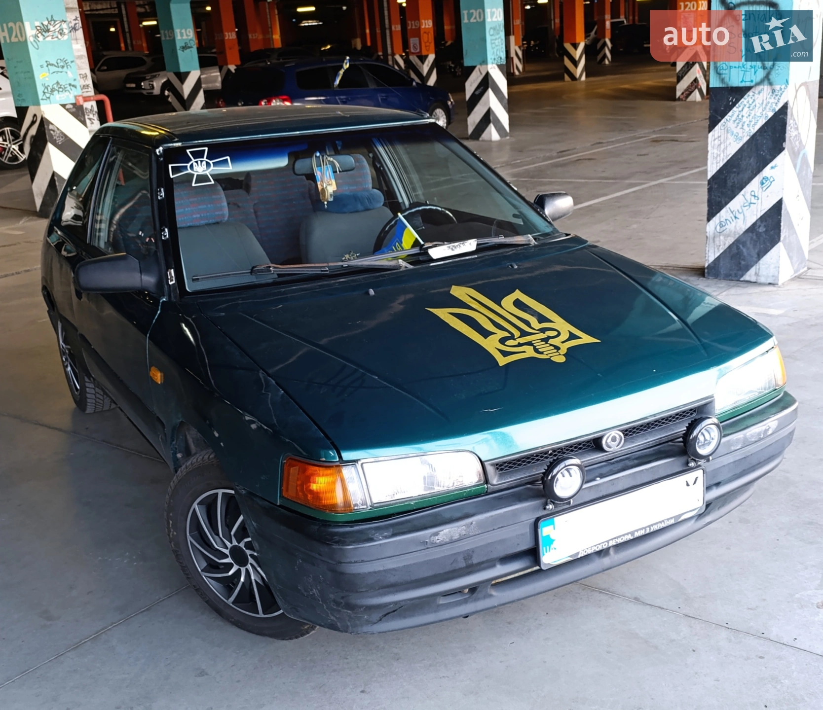 Mazda 323, 1992