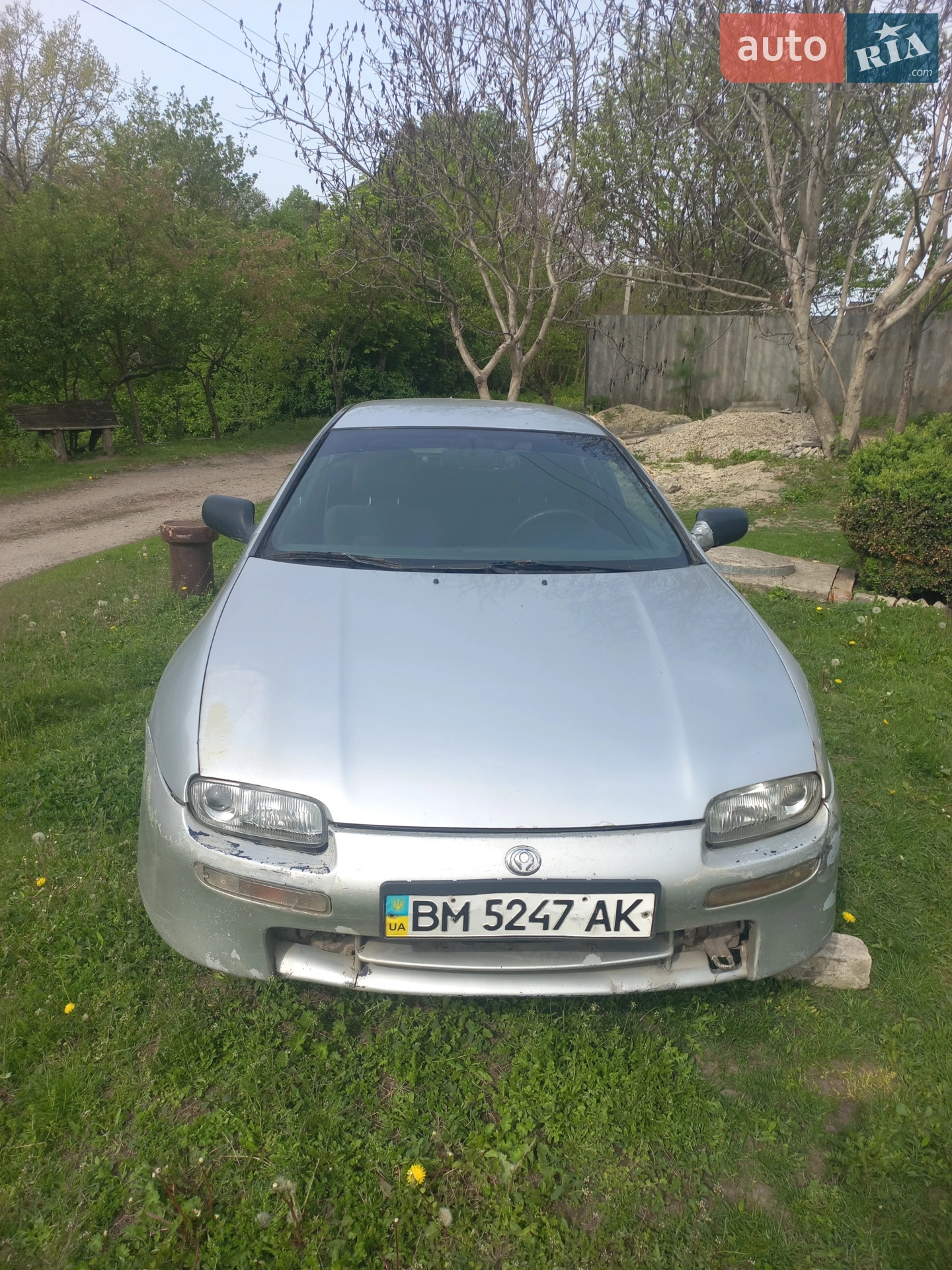Mazda 323, 1996