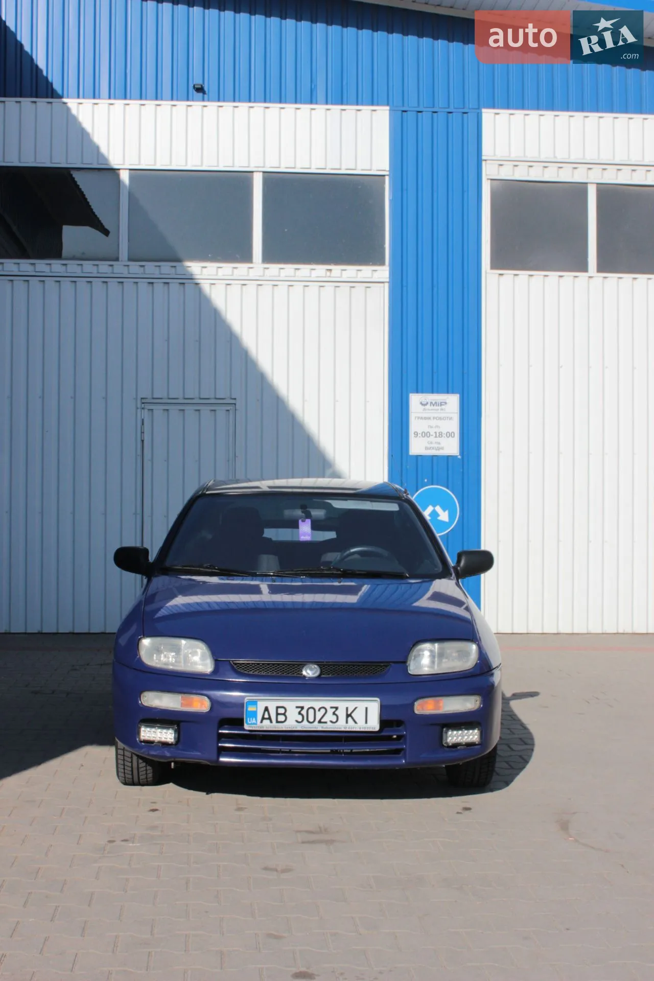 Mazda 323, 1995