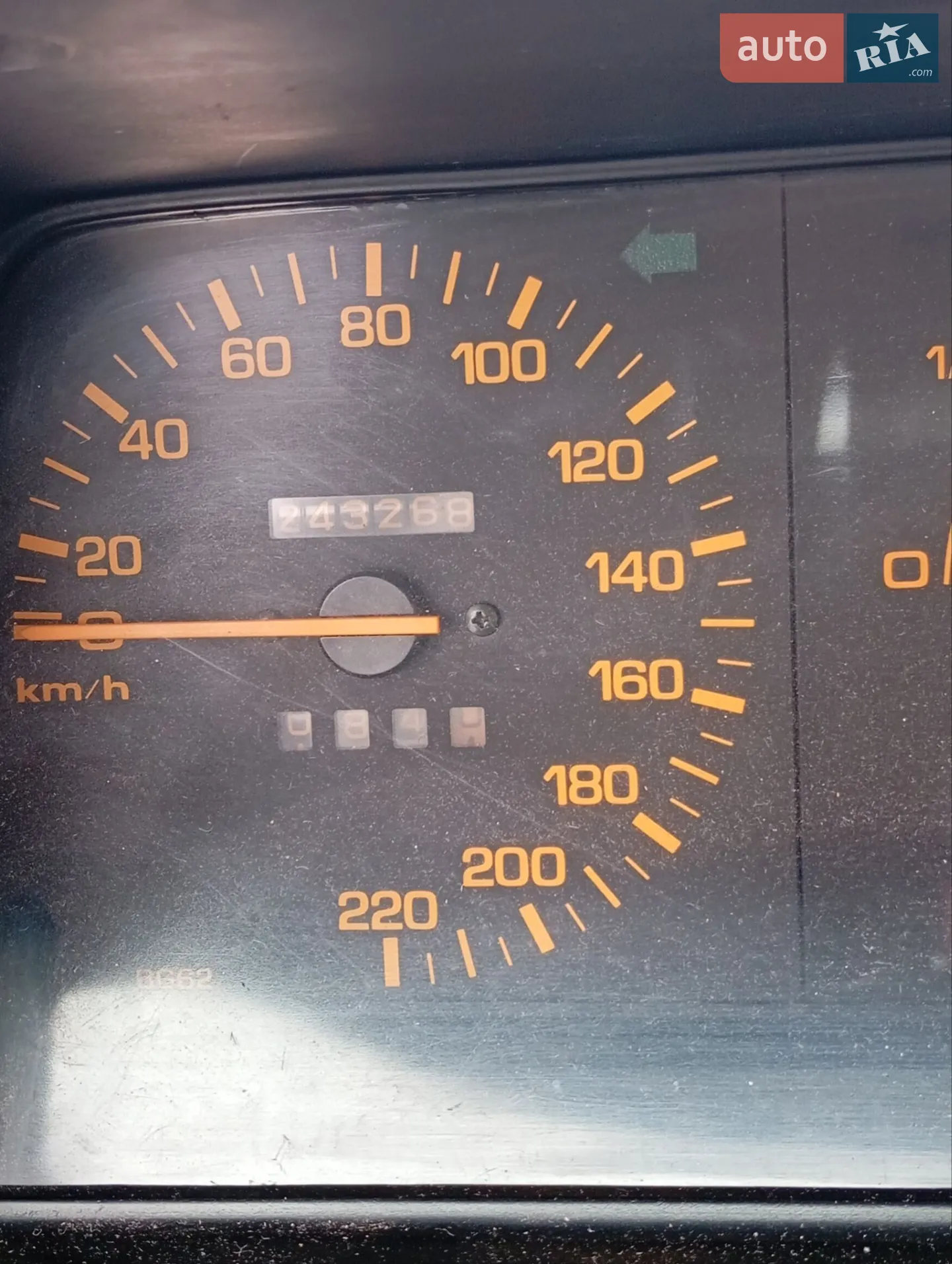 Mazda 323, 1989