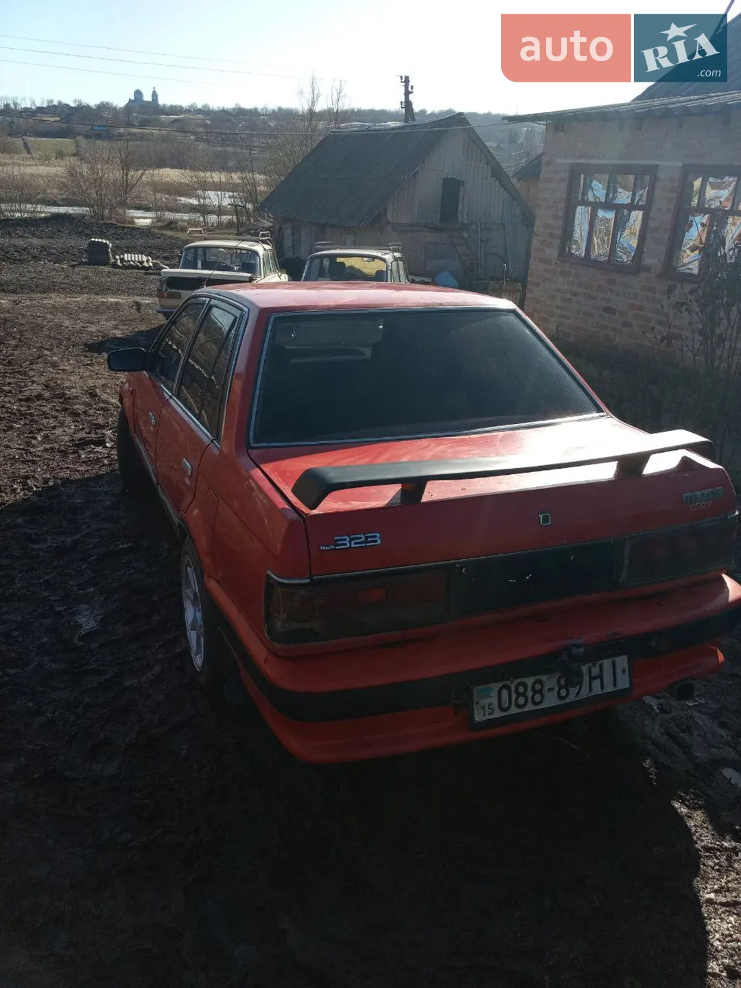 Mazda 323, 1987