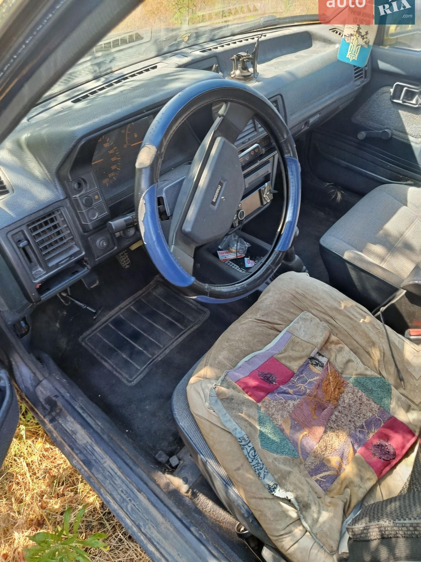 Mazda 323, 1988