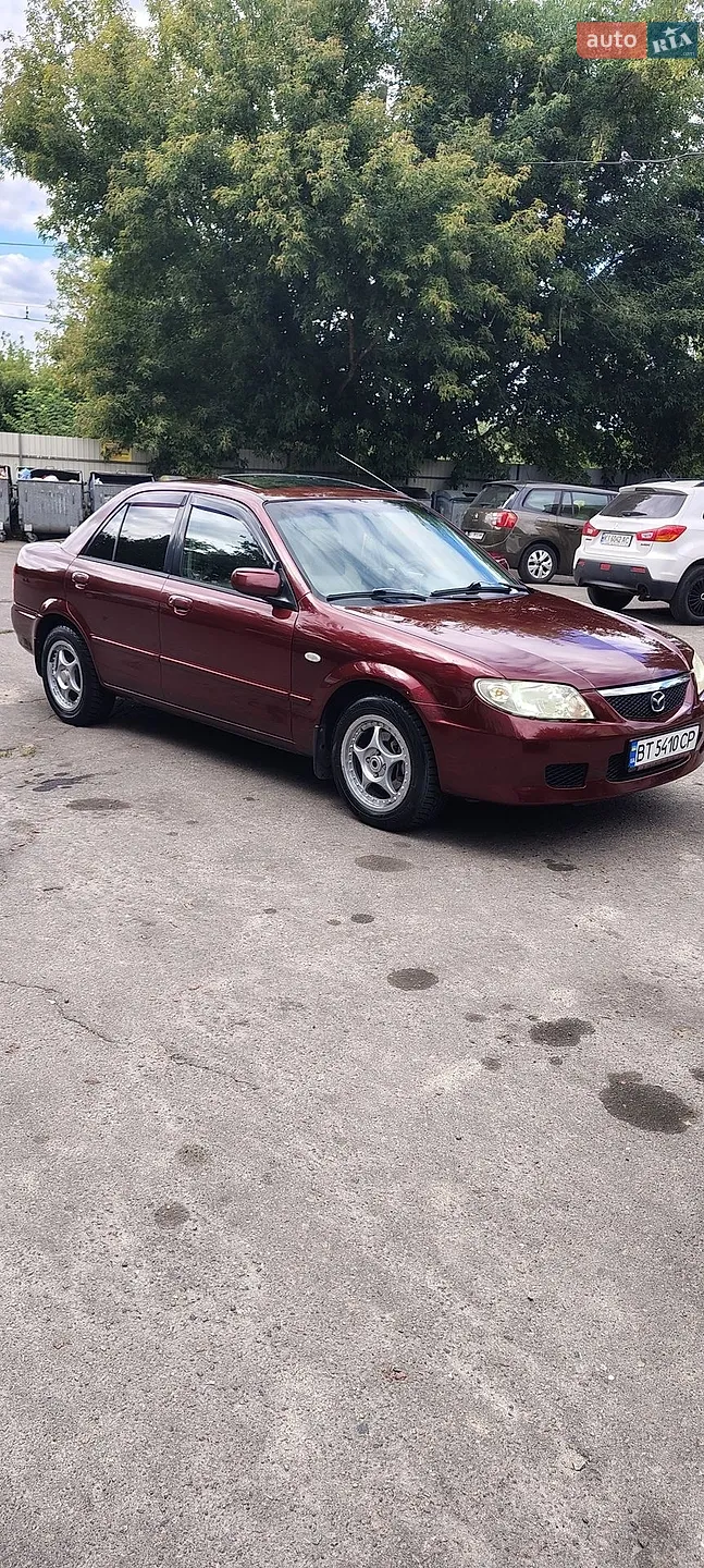 Mazda 323, 2002