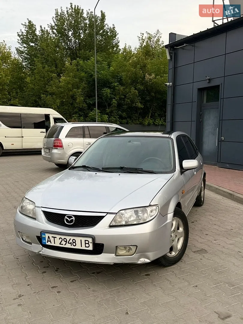 Mazda 323, 2001
