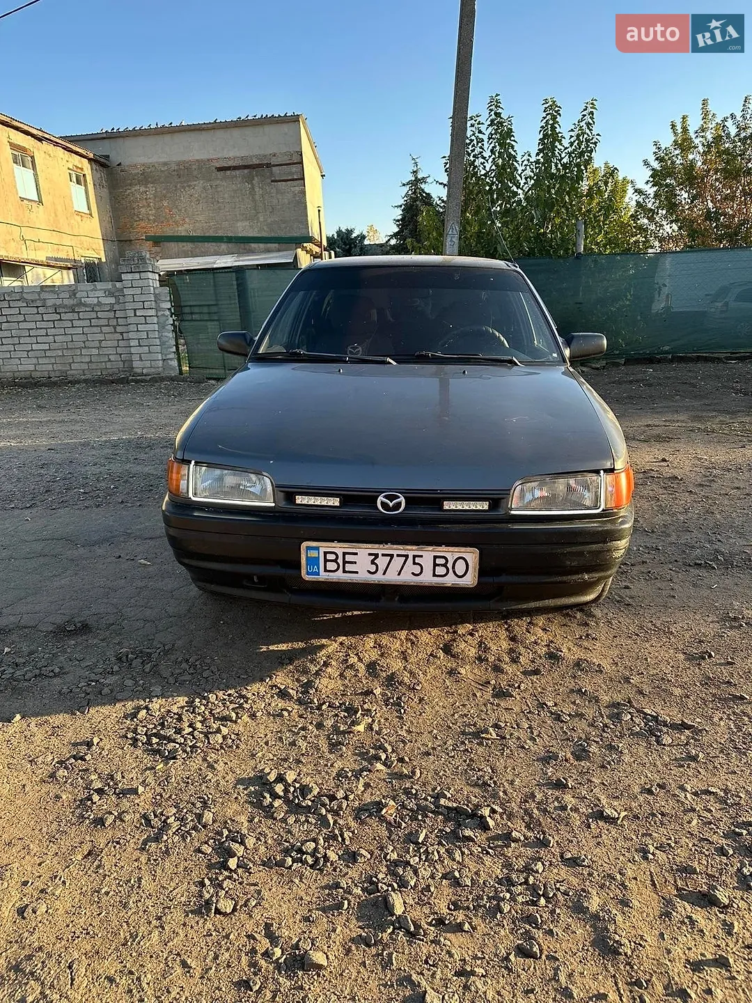 Mazda 323, 1993