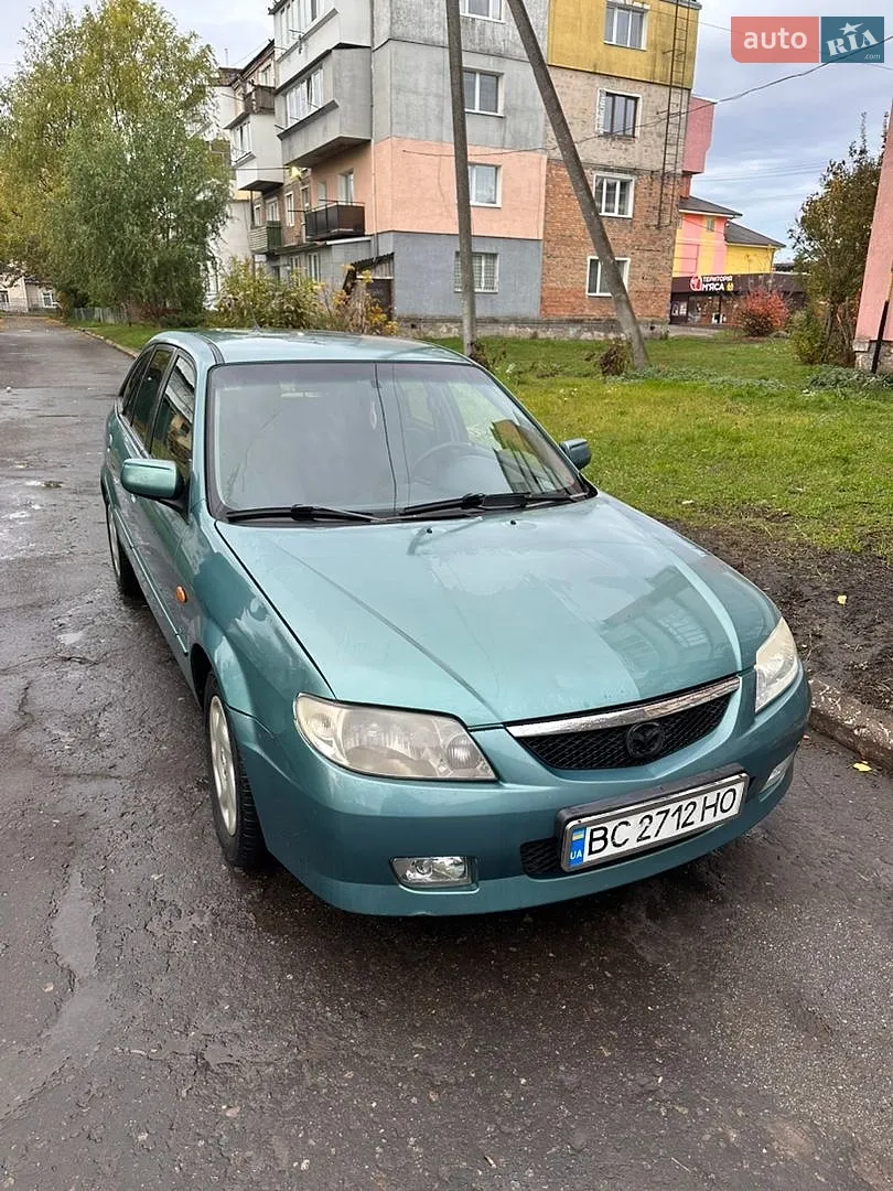 Mazda 323, 2002