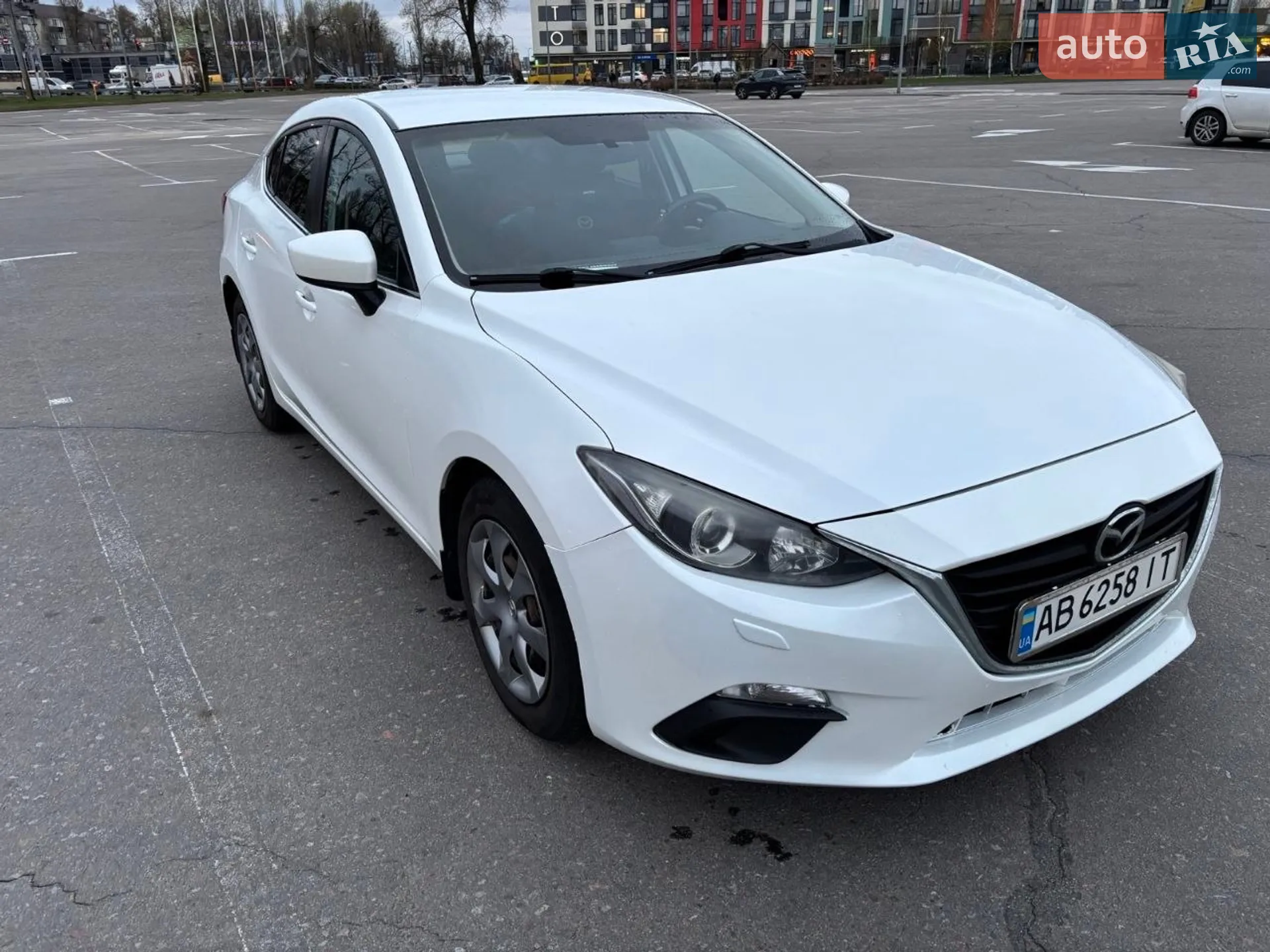 Mazda 3, 2015