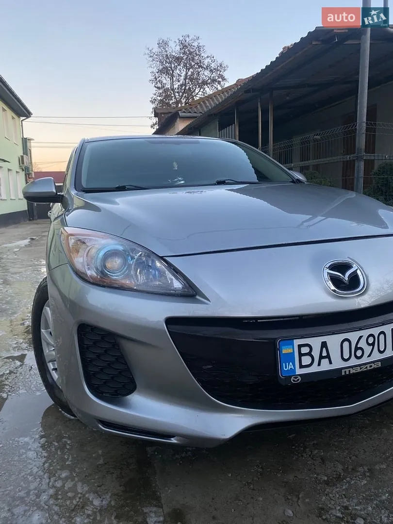Mazda 3, 2013