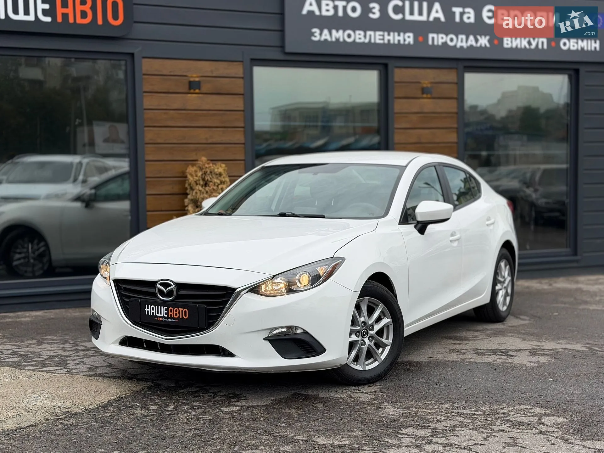 Mazda 3, 2015