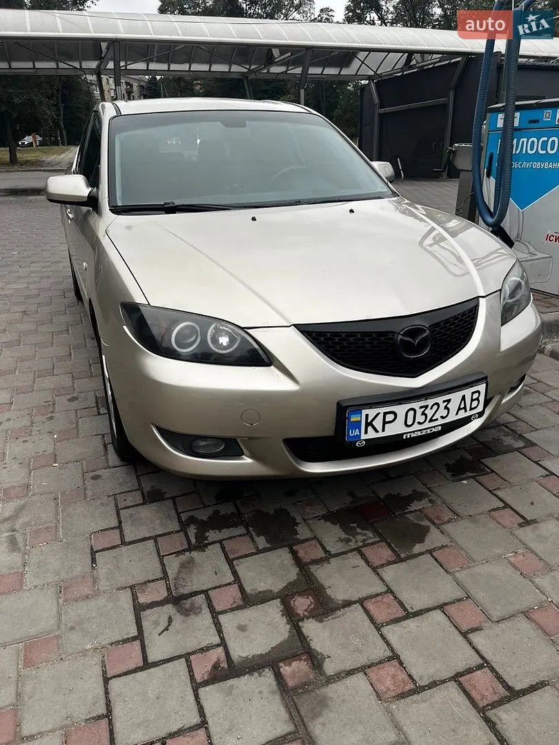 Mazda 3, 2005