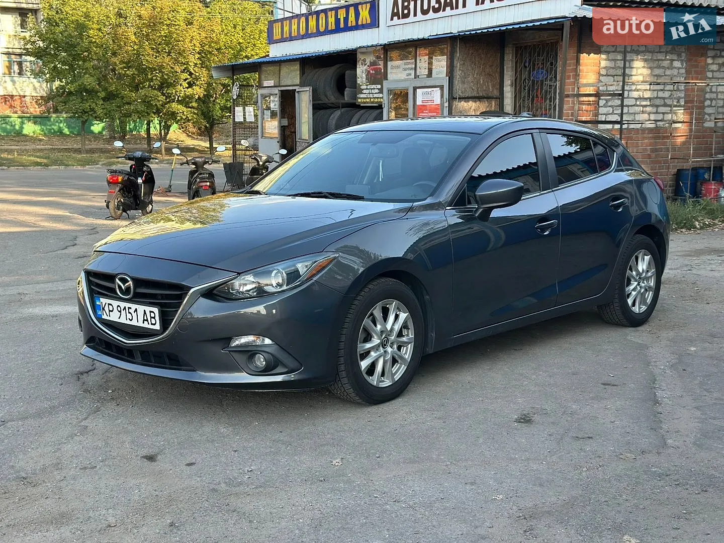 Mazda 3, 2015